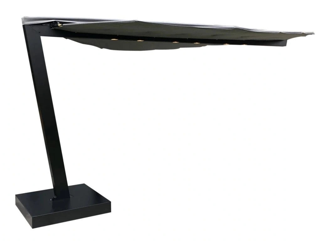 Heatsail Leaf | Parasol with heating, lights and optional misting