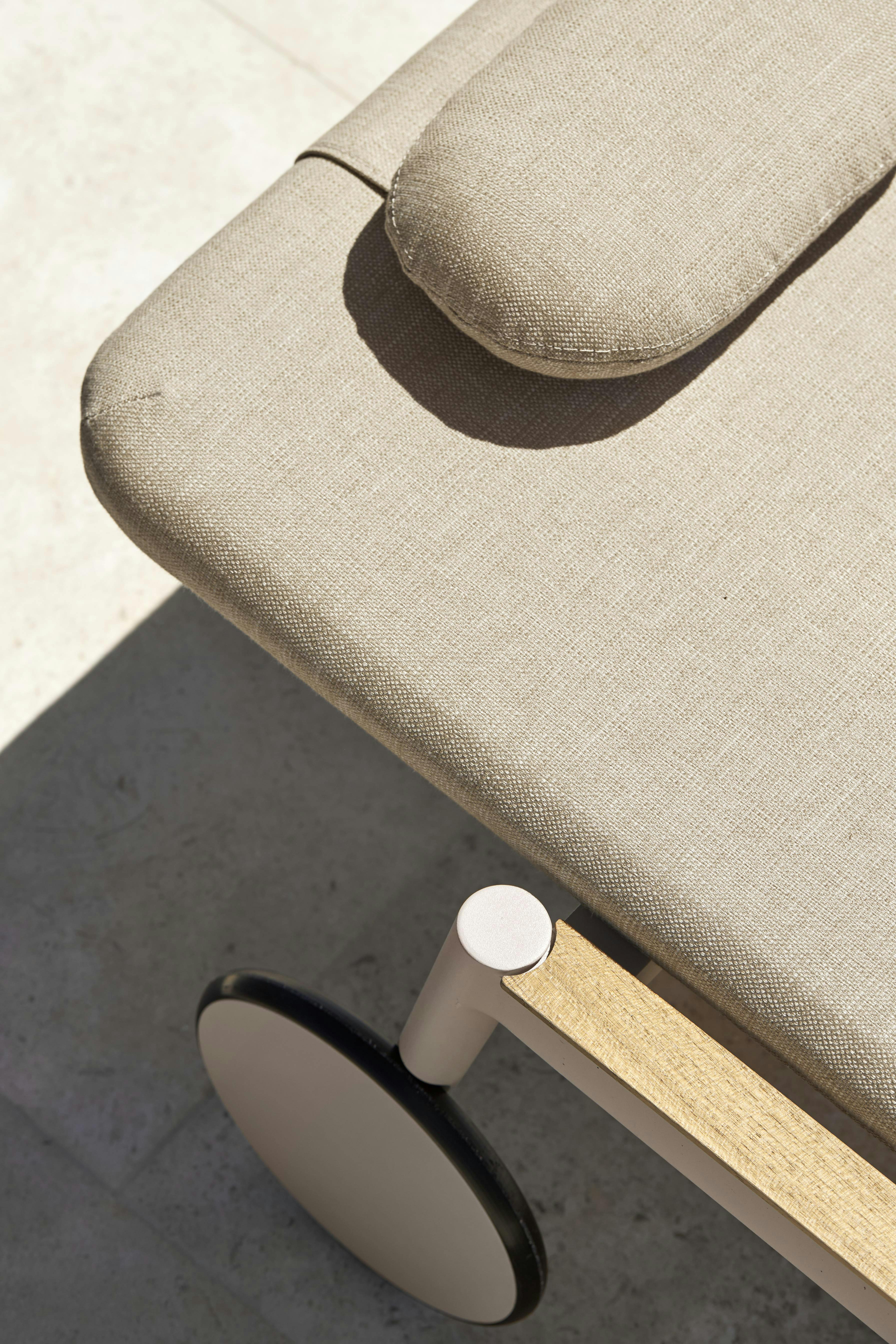 Royal Botania Styletto Sunlounger