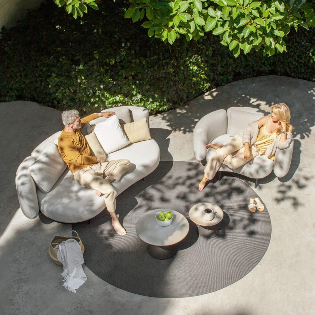 Royal Botania Organix Lounge 05 Table 92 x 107 cm