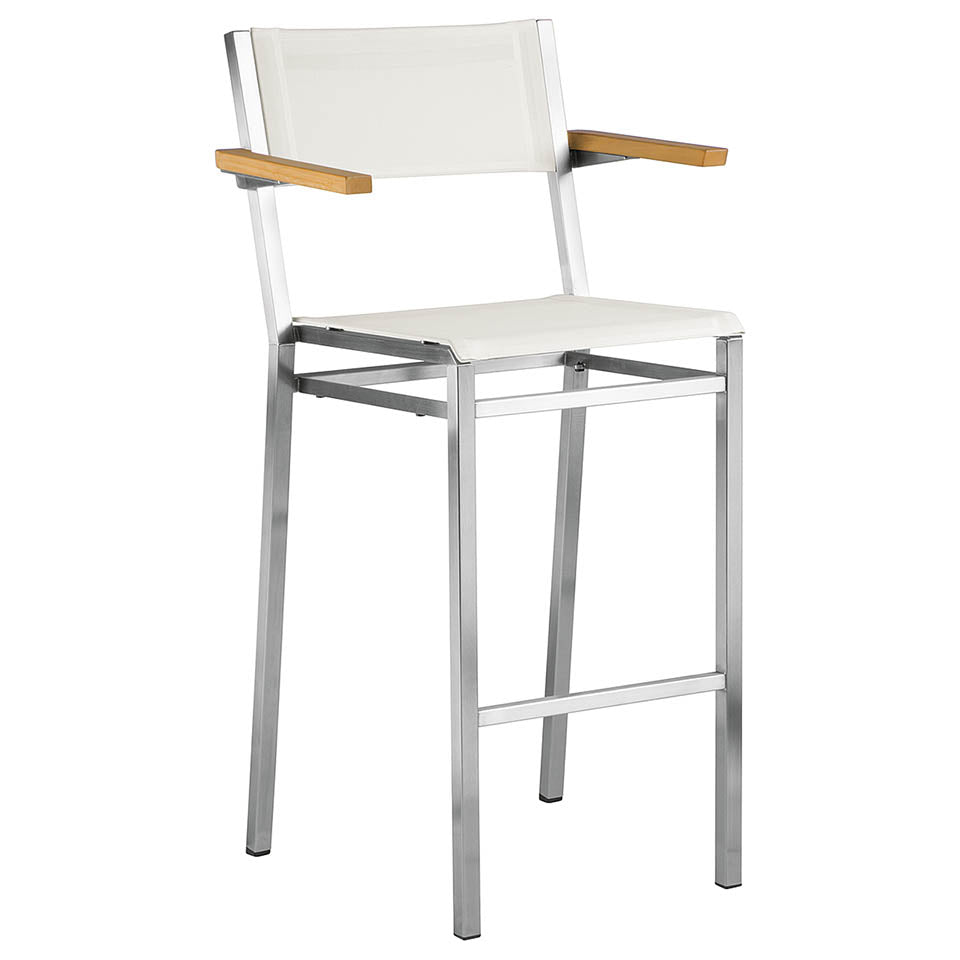 Barlow Tyrie Equinox High Dining Carver