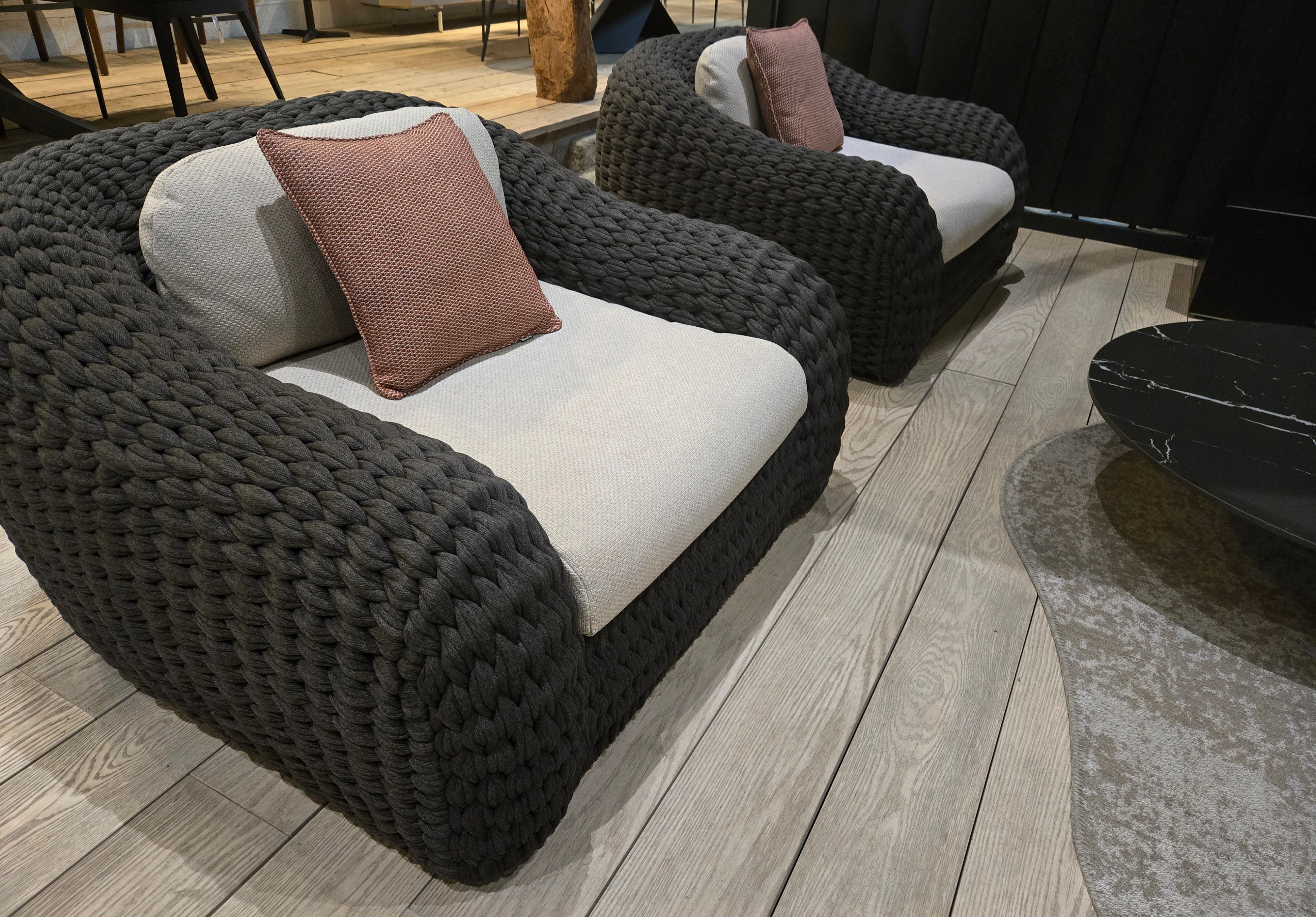 Manutti | Kobo Lounge Set With Torsa Coffee Table *Manutti Protective Covers Included*