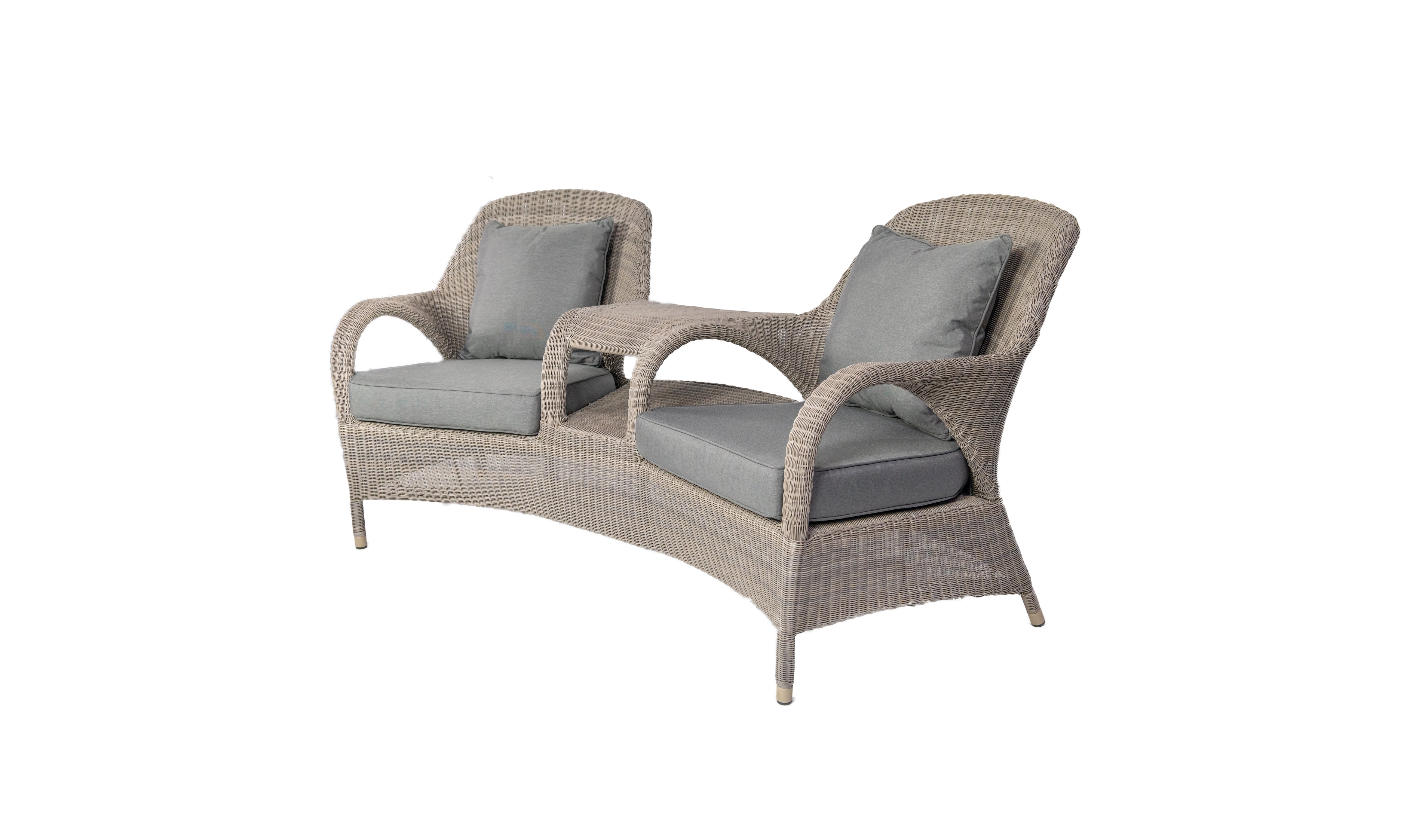 4 Seasons Outdoor Sussex Love Seat With 4 Cushions