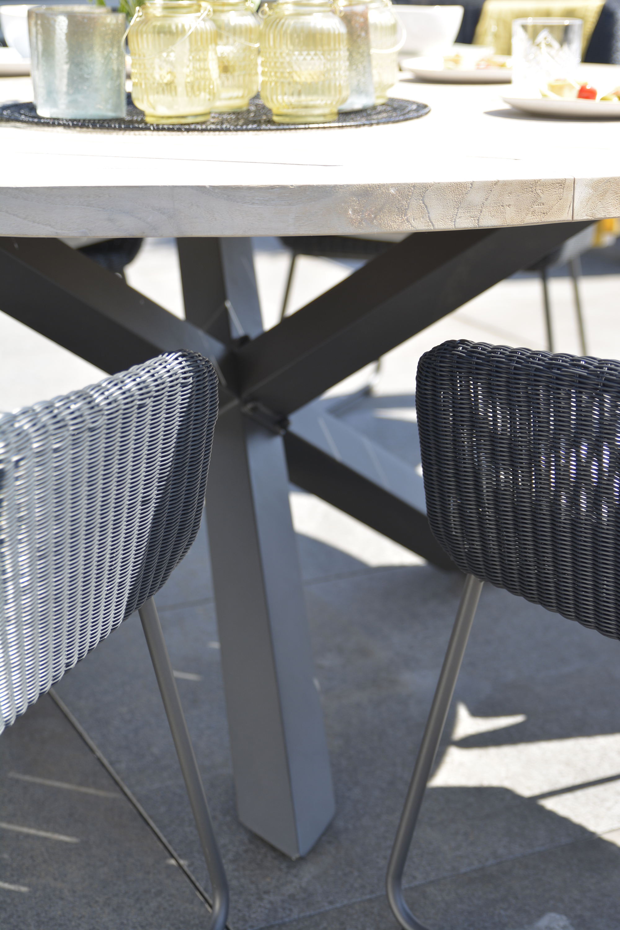 4 Seasons Outdoor Avila Living Chair With 2 Cushions Polyloom Anthracite