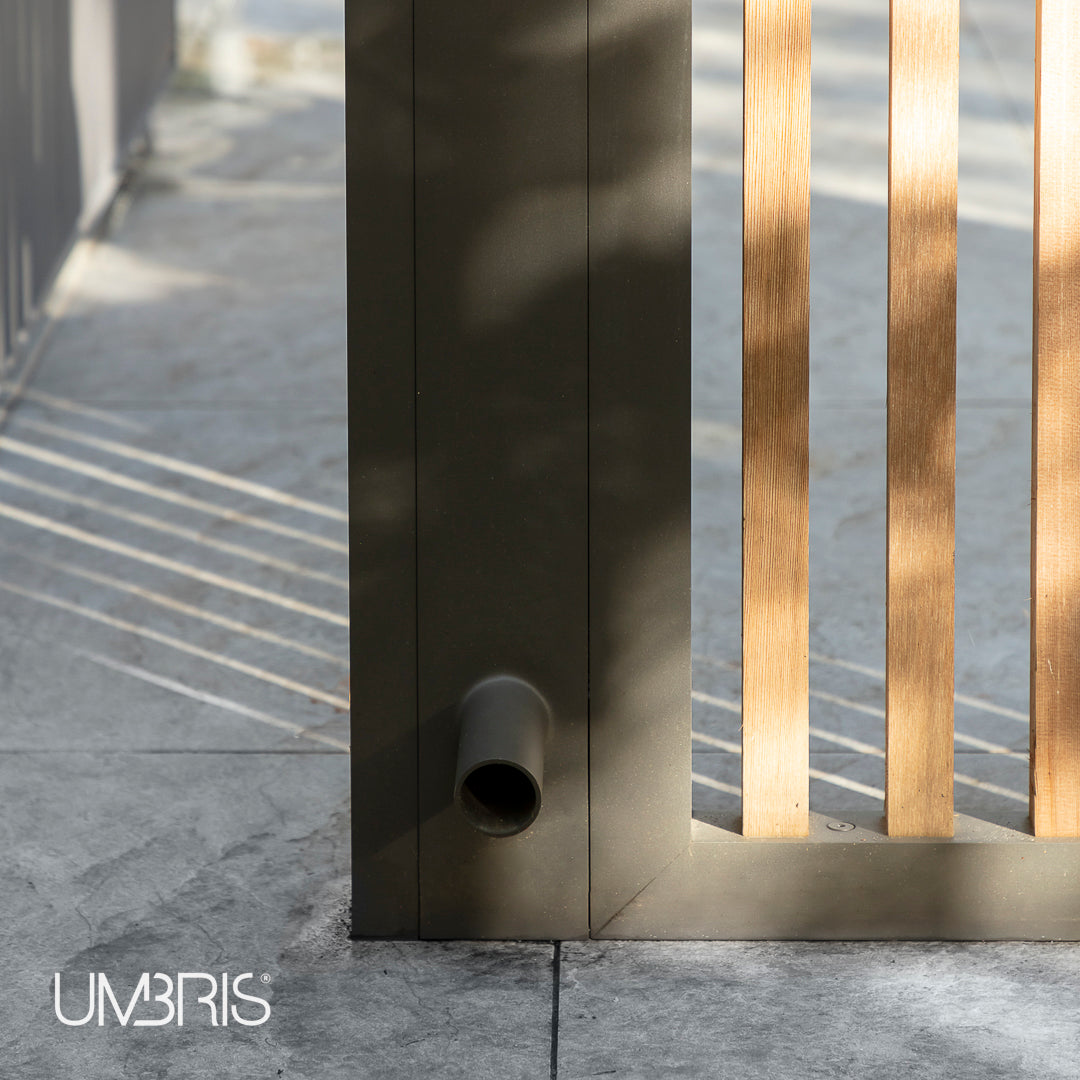 Umbris Free-Standing Outdoor Retreat