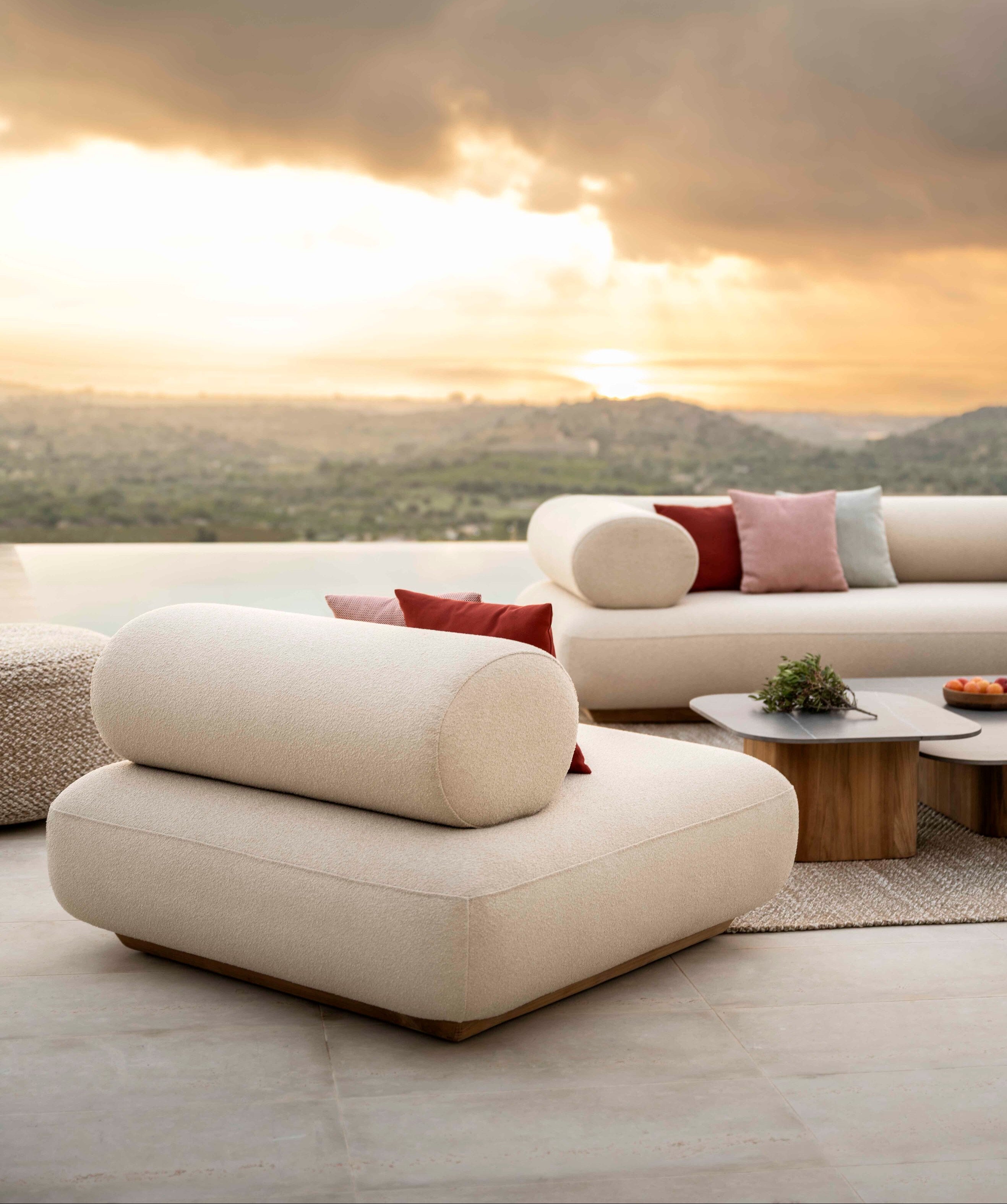 Jardinico Tatami Lounge Chair 1S Middle Seat with Swivel Option