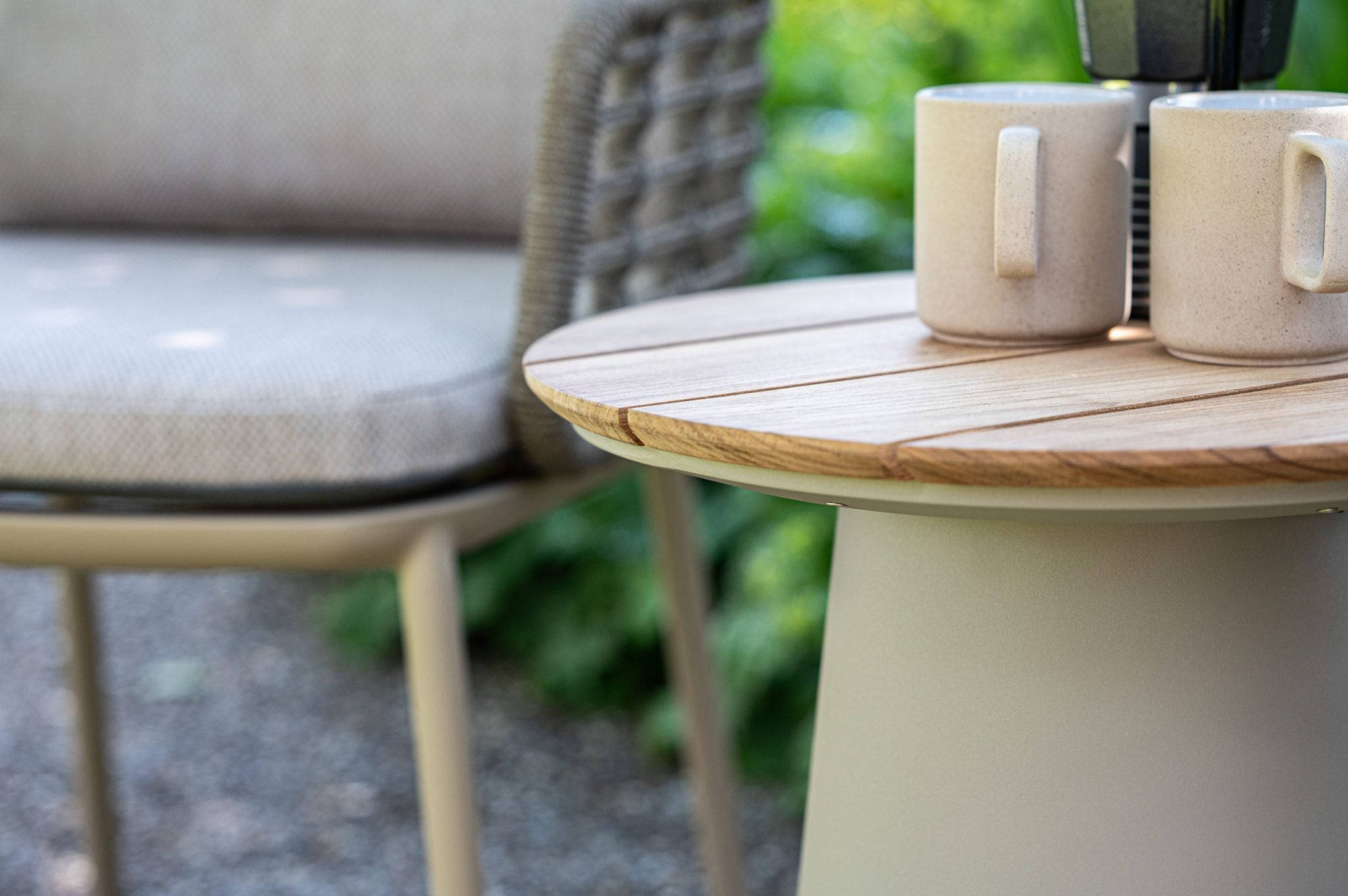 4 Seasons Outdoor Puglia Relax Bistro Set With Demi Table