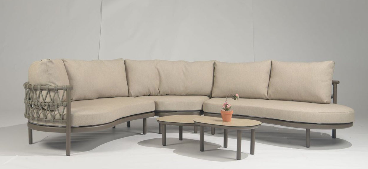 4 Seasons Outdoor Piacenza Modular Lounge with Monroe Coffee Tables