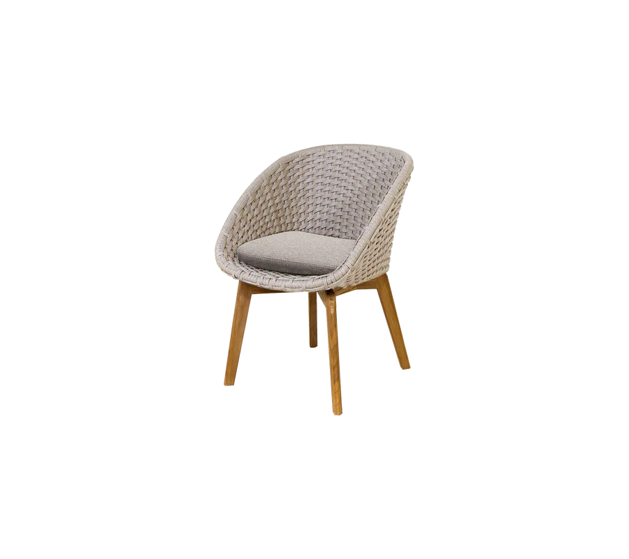 Cane-line Peacock Chair with Teak Legs
