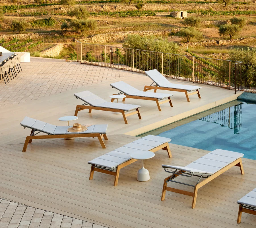 Cane-line Siesta Sunbeds