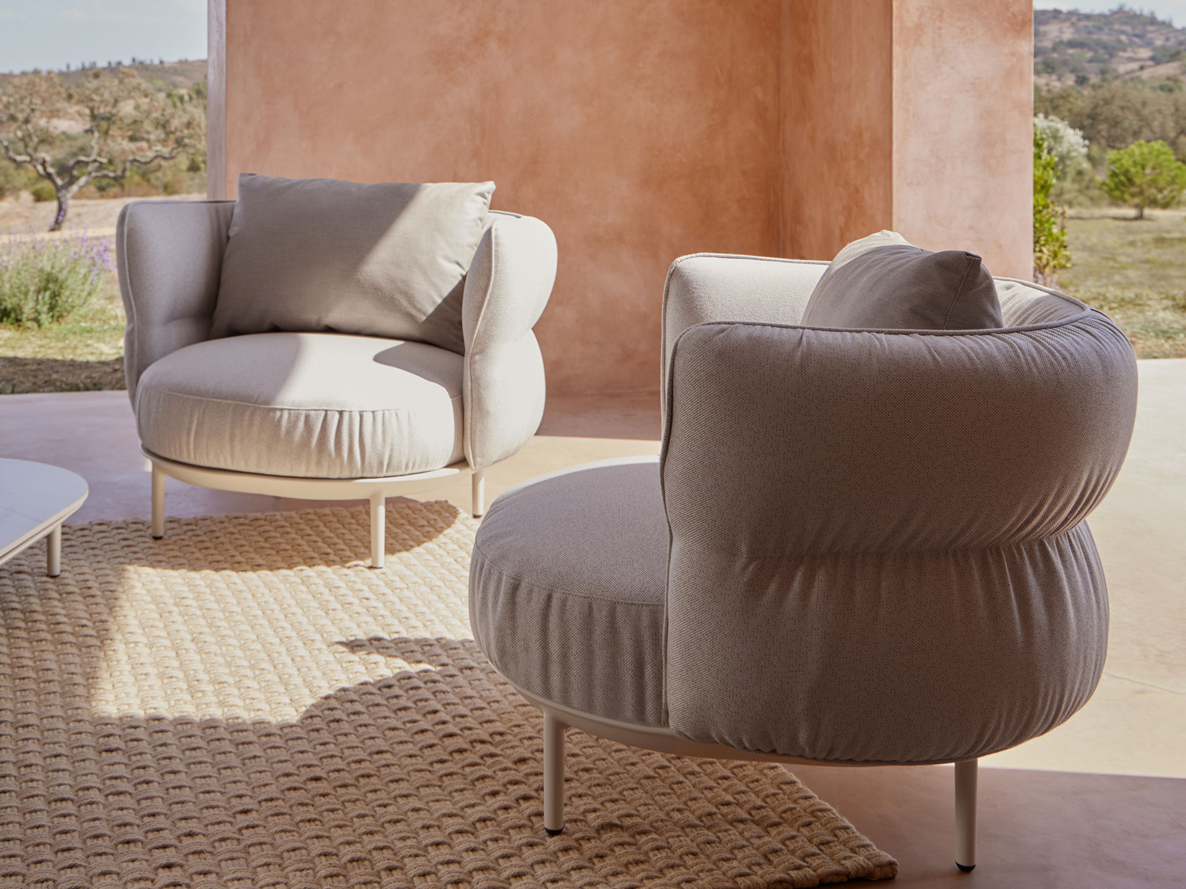Point Furniture Amba Essence Lounge Armchair Aluminum Structure
