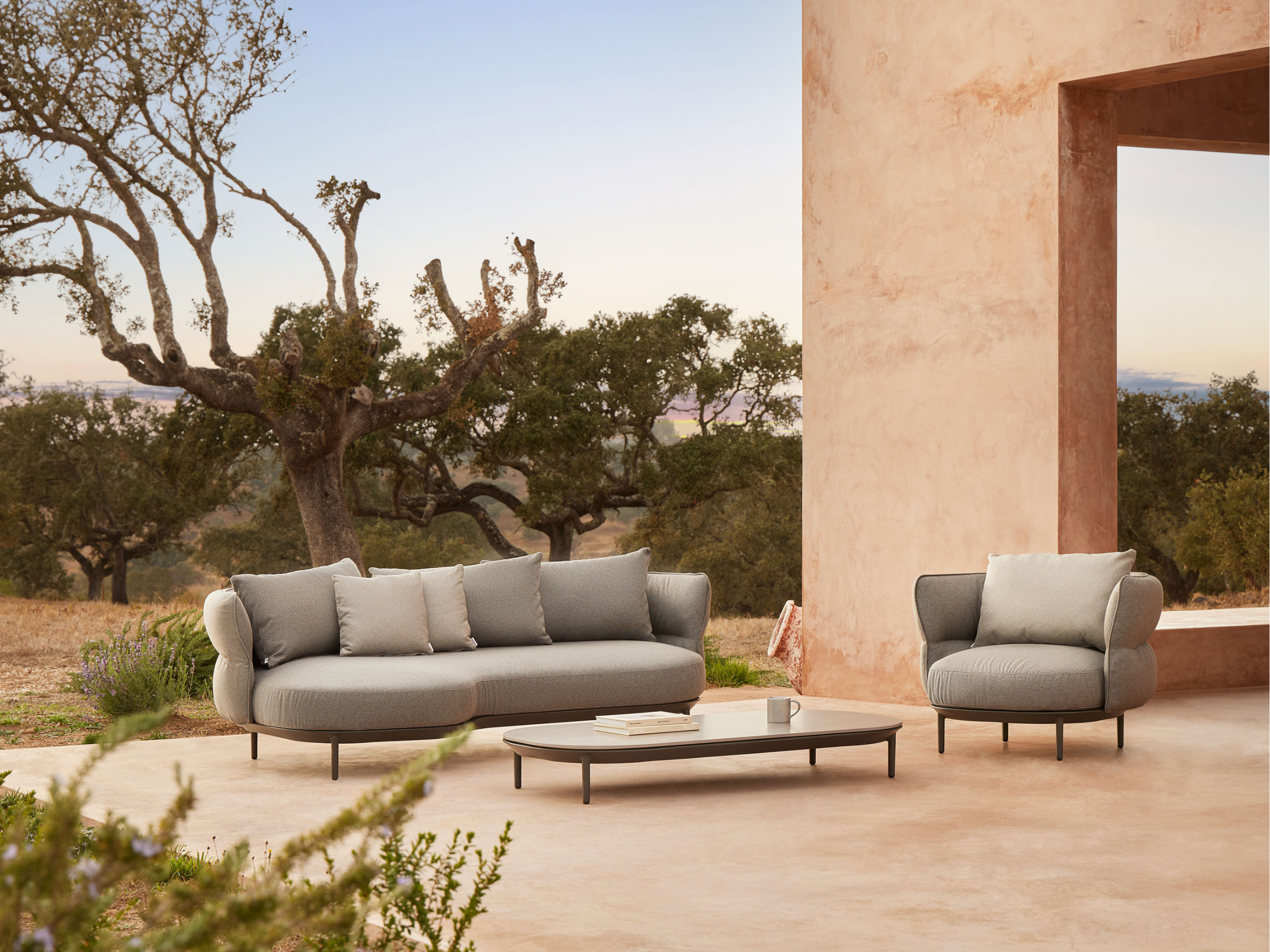 Point Furniture Amba Essence Sofa Chaise Module Aluminum Structure