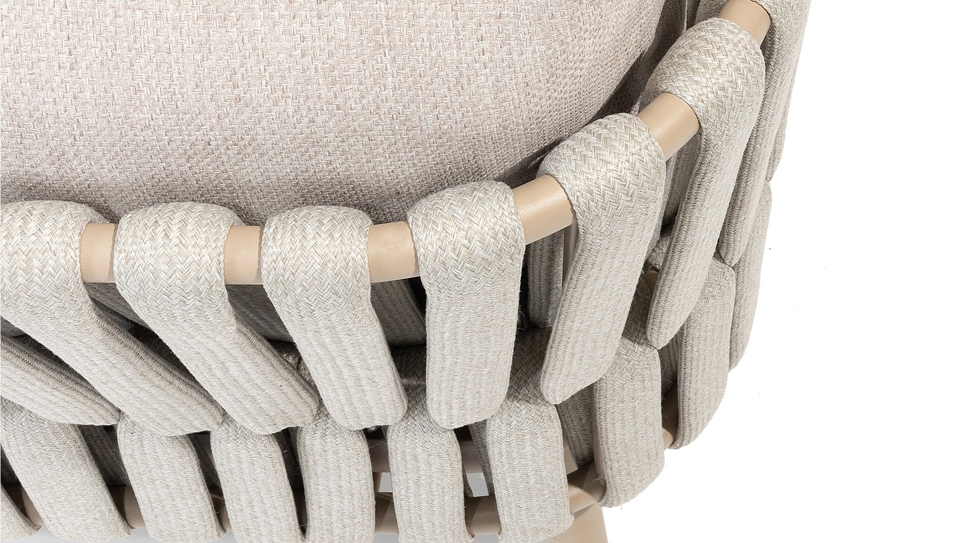 4 Seasons Outdoor Eva Lounge with Monroe Coffee Tables