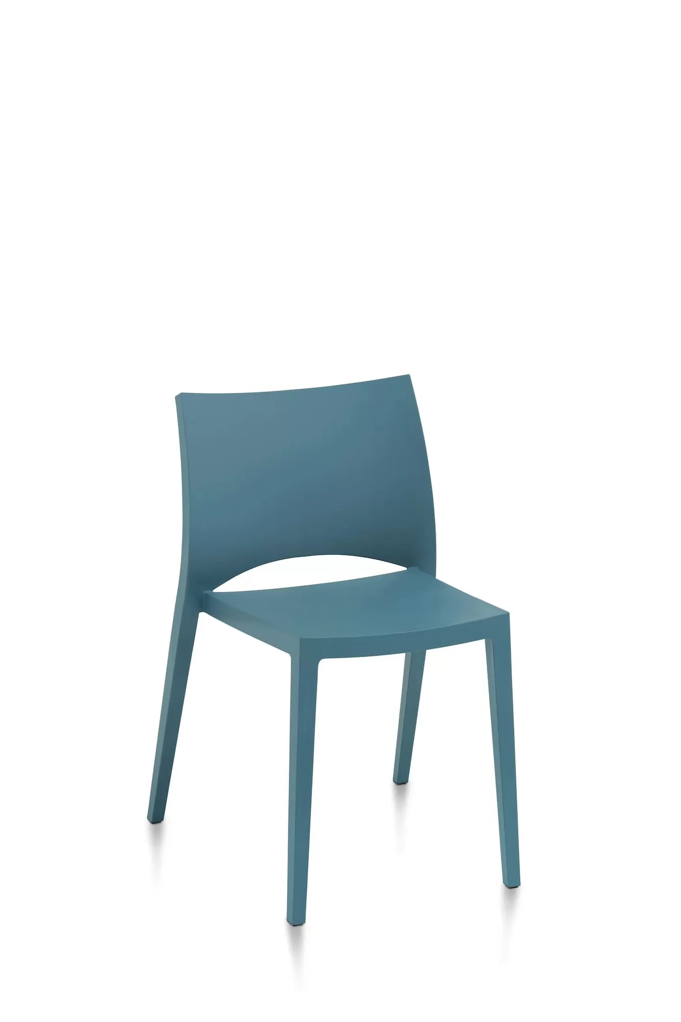 Aqua Stackable and outdoor chair in Polypropylene