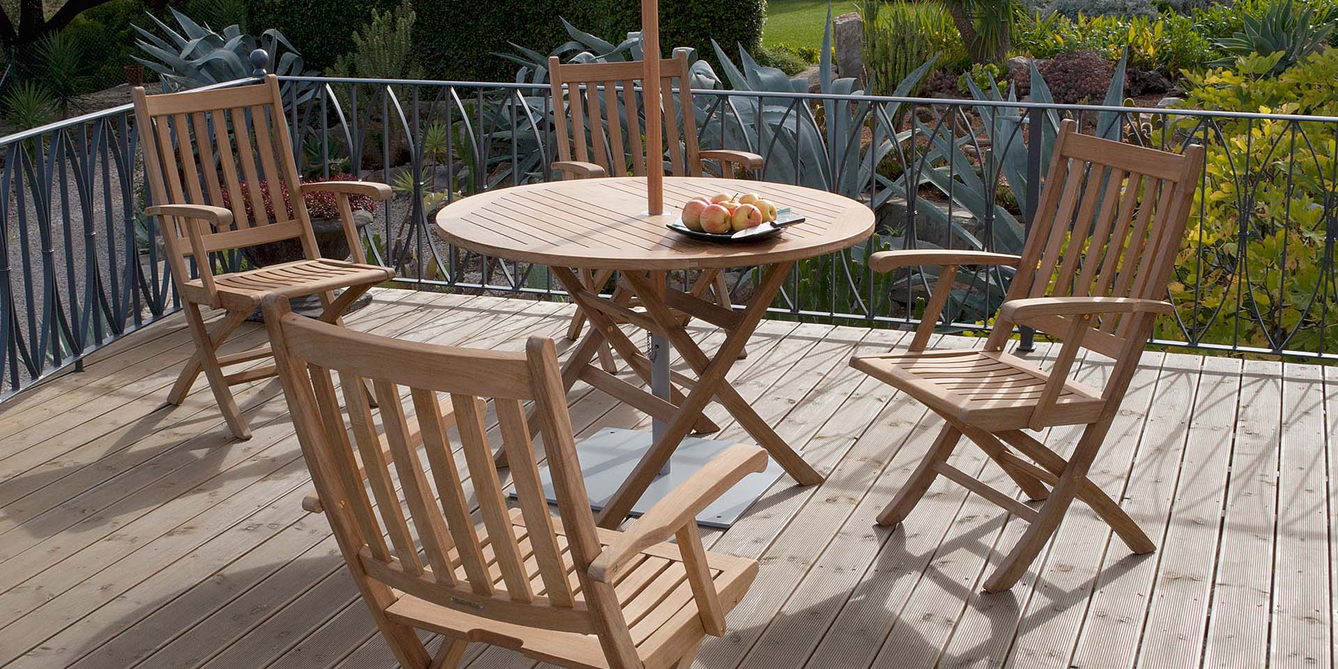 Barlow Tyrie Ascot Chair