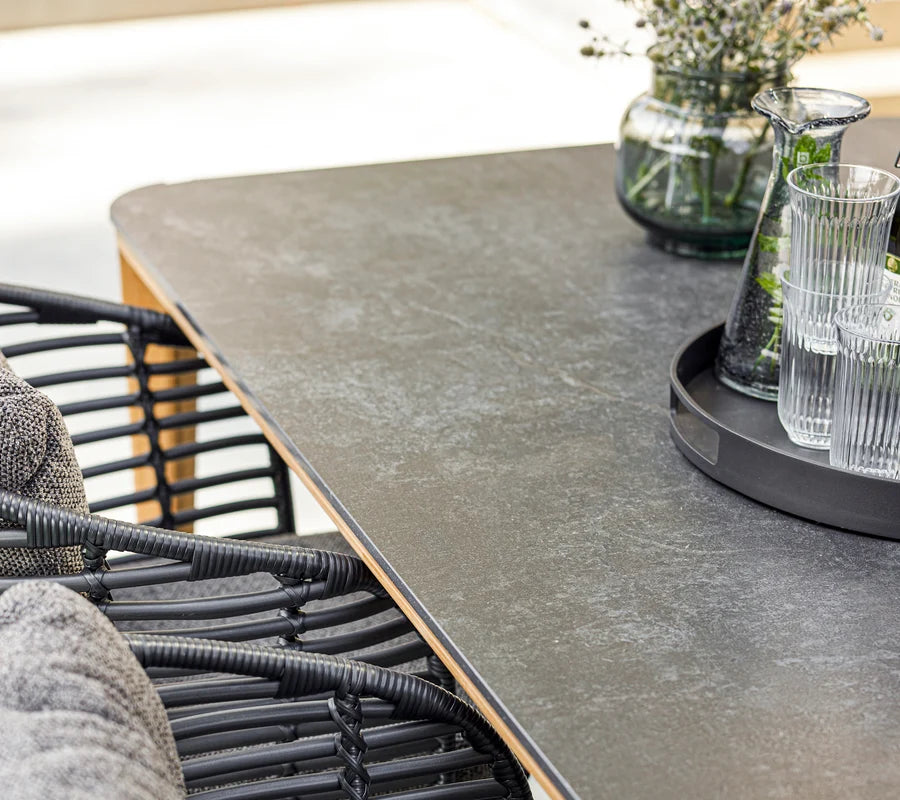 Cane-line Aspect dining tables