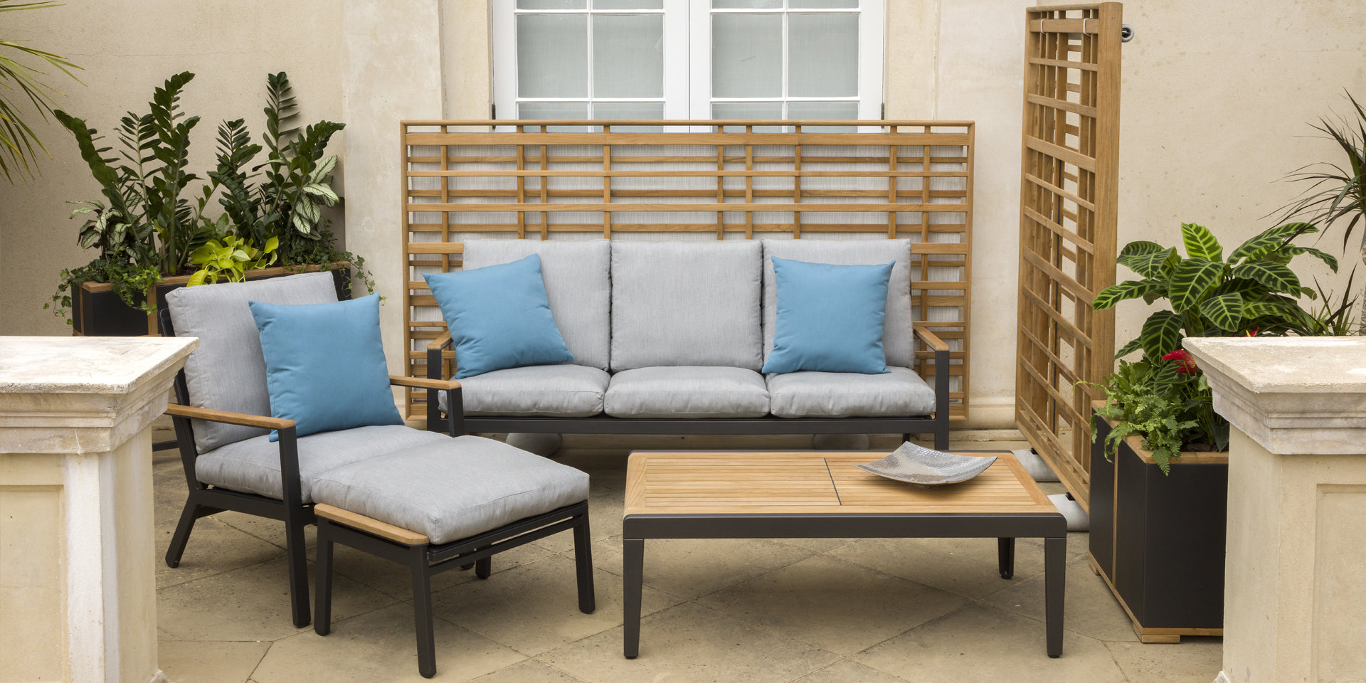 Barlow Tyrie Aura Occasional Lounge 3 Seater Settee