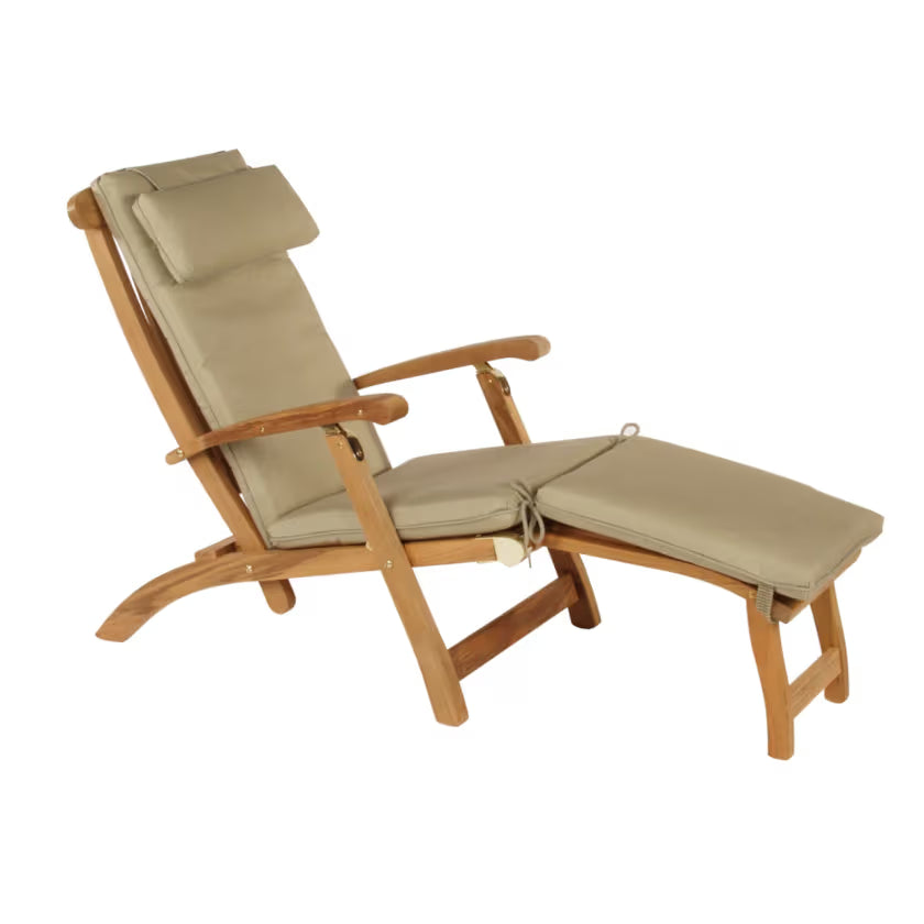 Barlow Tyrie Commodore Steamer