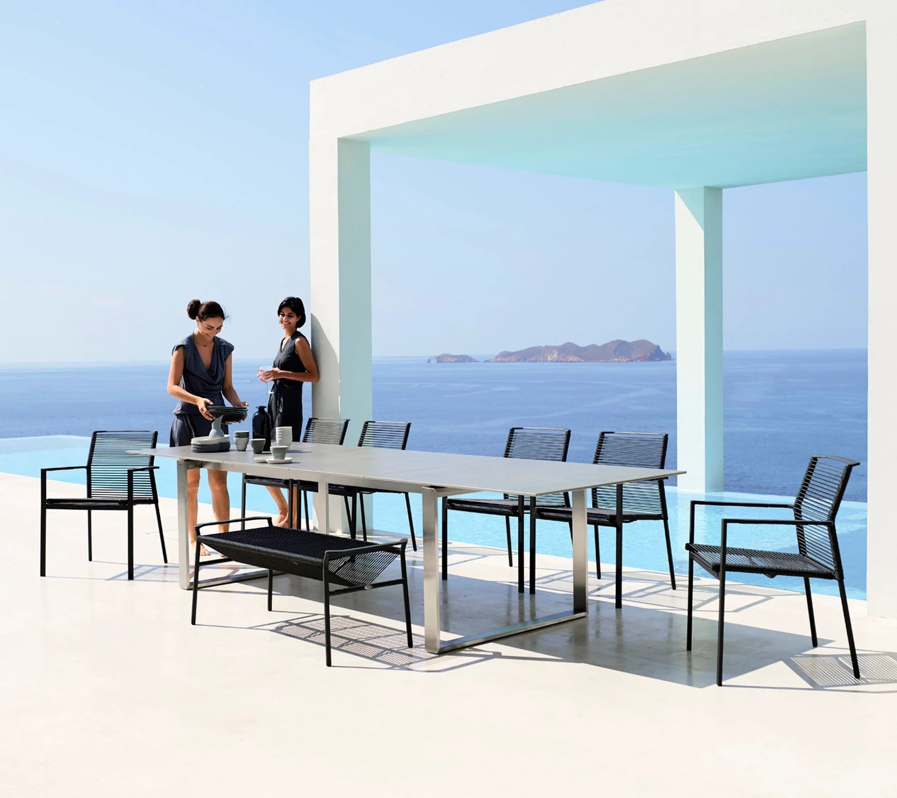Cane-line Edge Stackable Armchair