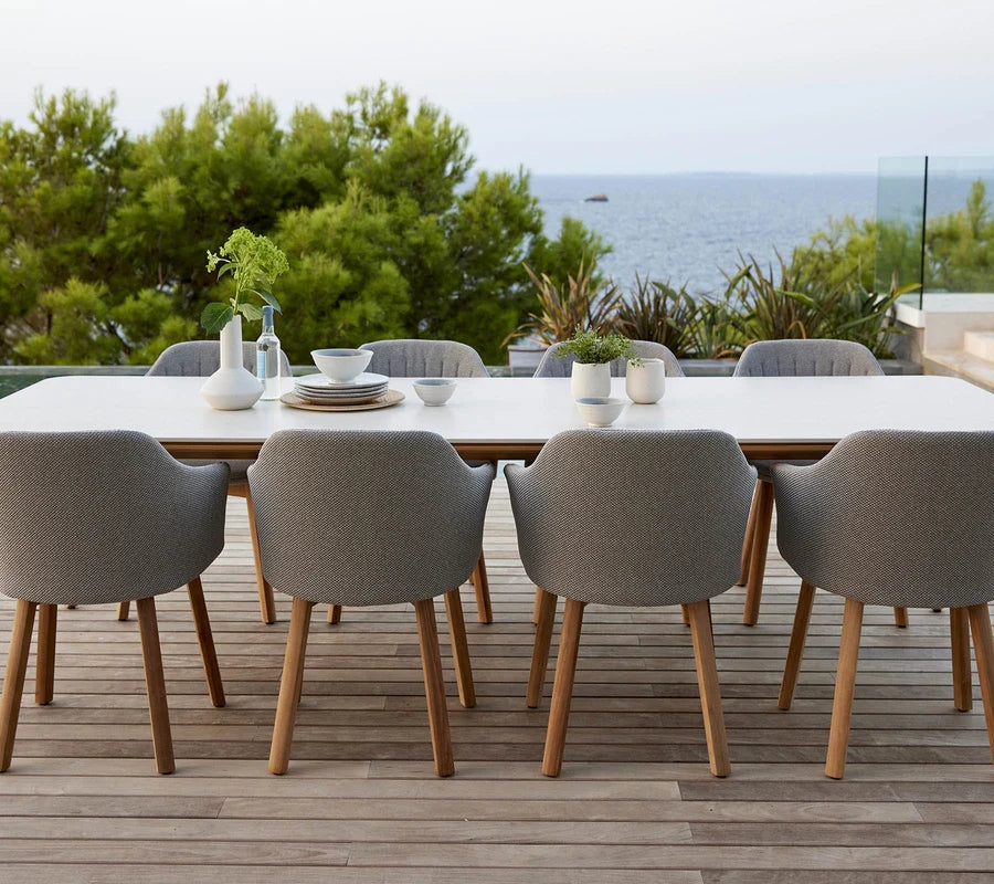 Cane-line Aspect dining tables