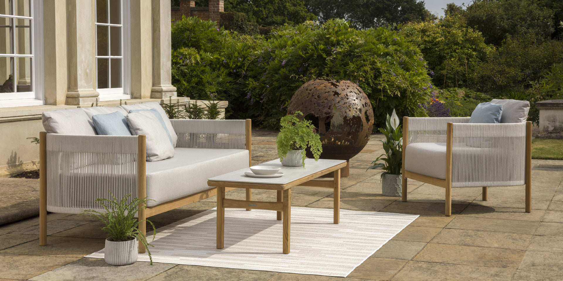 Barlow Tyrie Cocoon DS Ottoman
