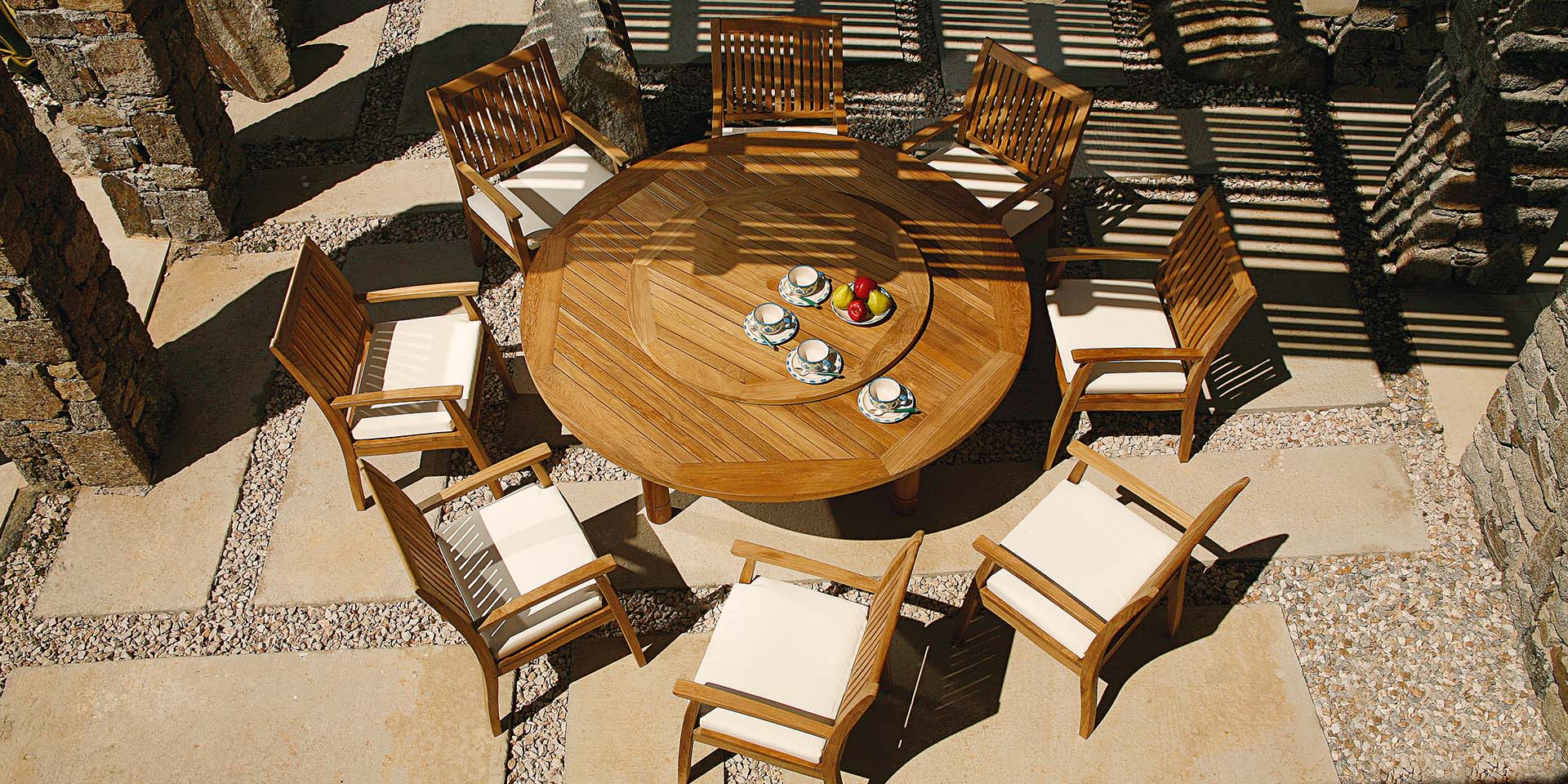 Barlow Tyrie Drummond Table 185 Circular