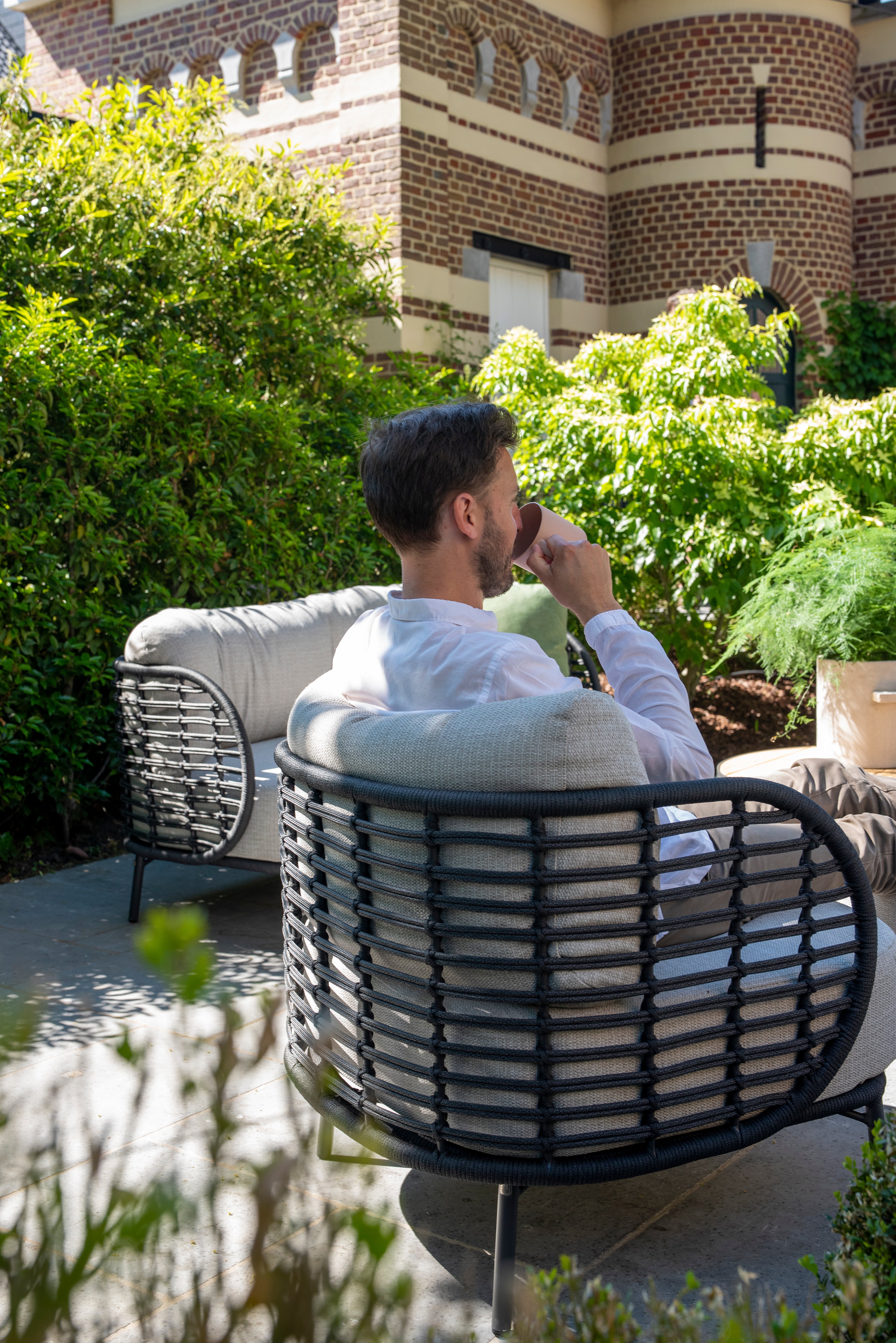 4 Seasons Outdoor Fabrice Living Chair Anthracite With 2 Cushions