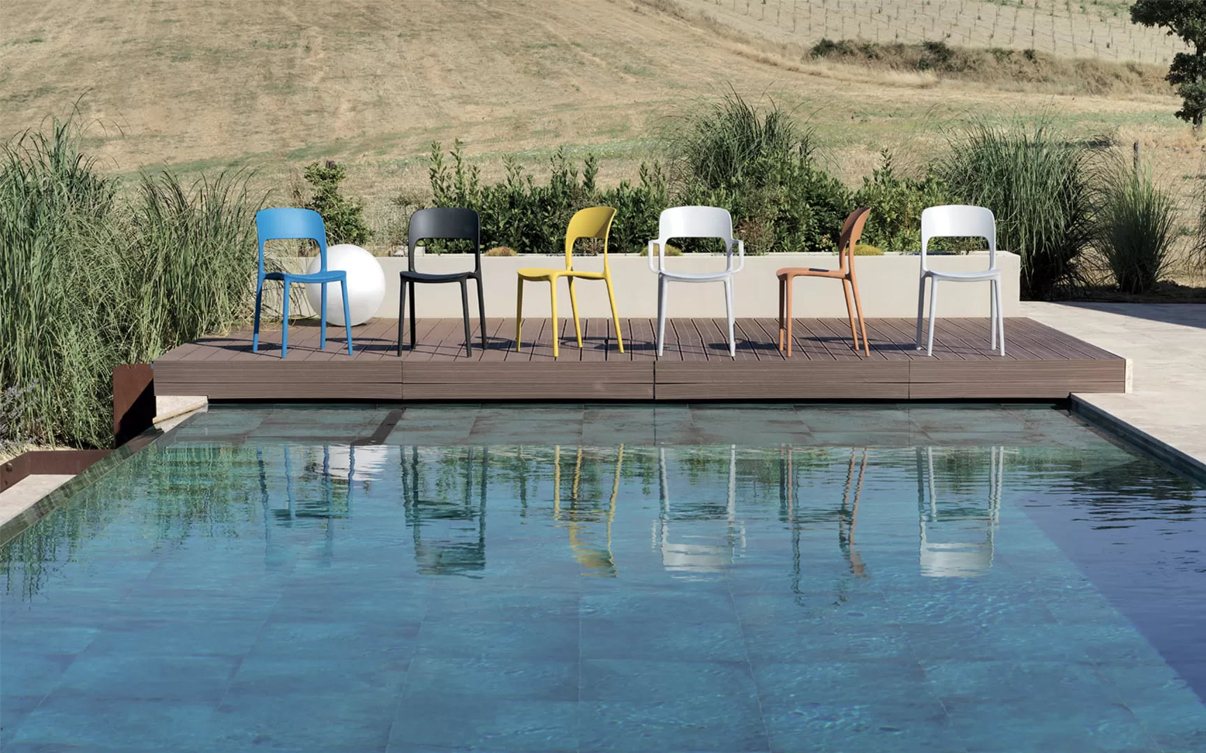 Bontempi Casa Gipsy Stackable Chair With Arms In Polypropylene Set of 2