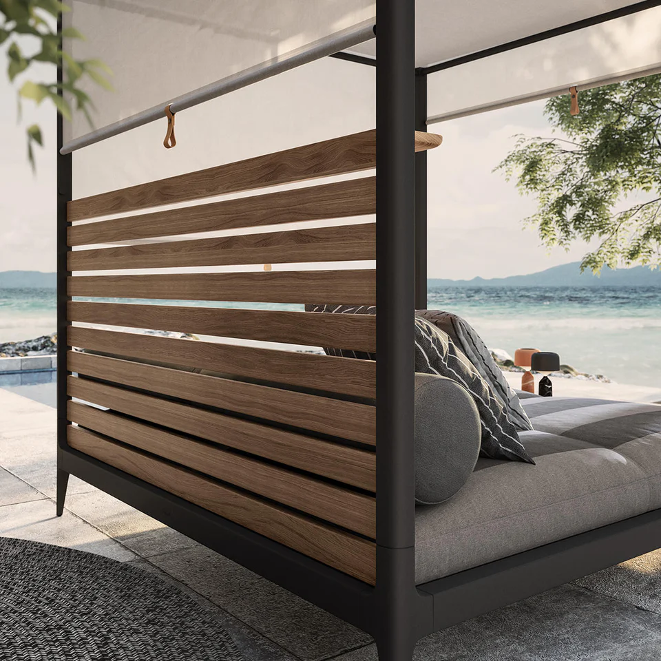 Gloster Grid Cabana with Teak Back & Screens
