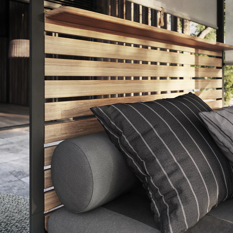 Gloster Grid Cabana with Teak Back & Screens