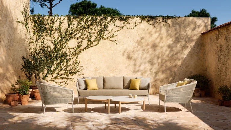 Ex Display Vincent Sheppard Akari Lounge Set With Oda Coffee Tables & Olaf Pouffe's