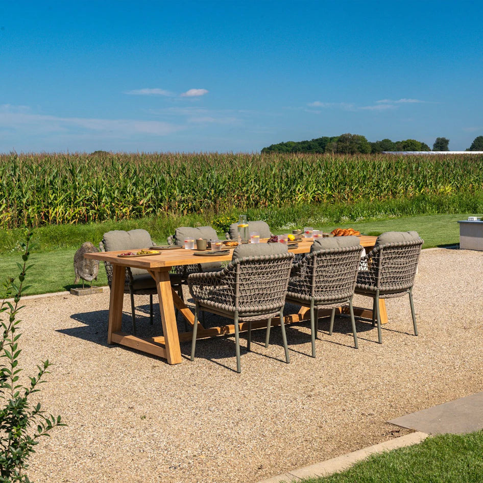 4 Seasons Outdoor Jura Bistro