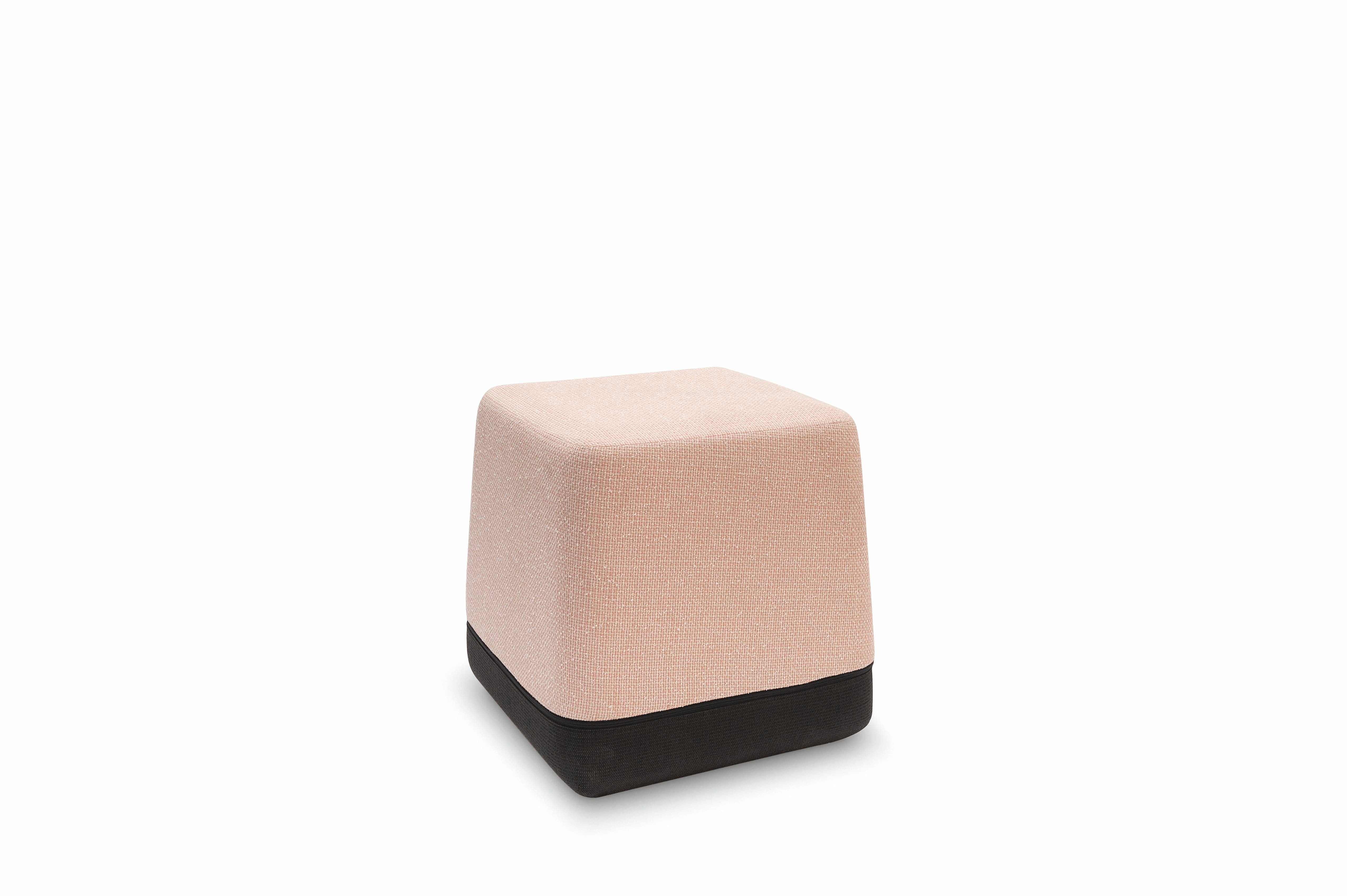Manutti Kumo Pouf