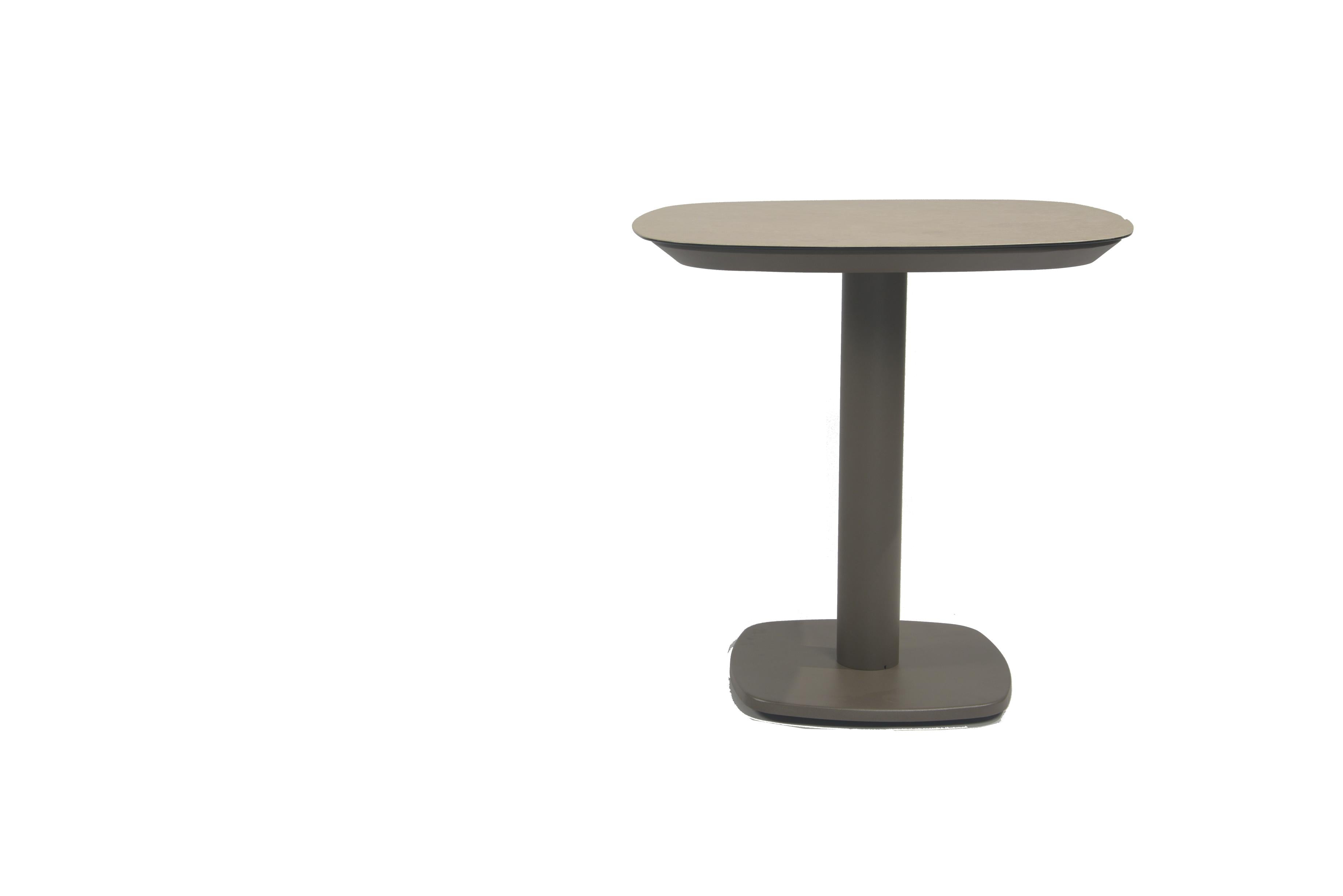 4 Season Outdoor Manolo Dining Tables