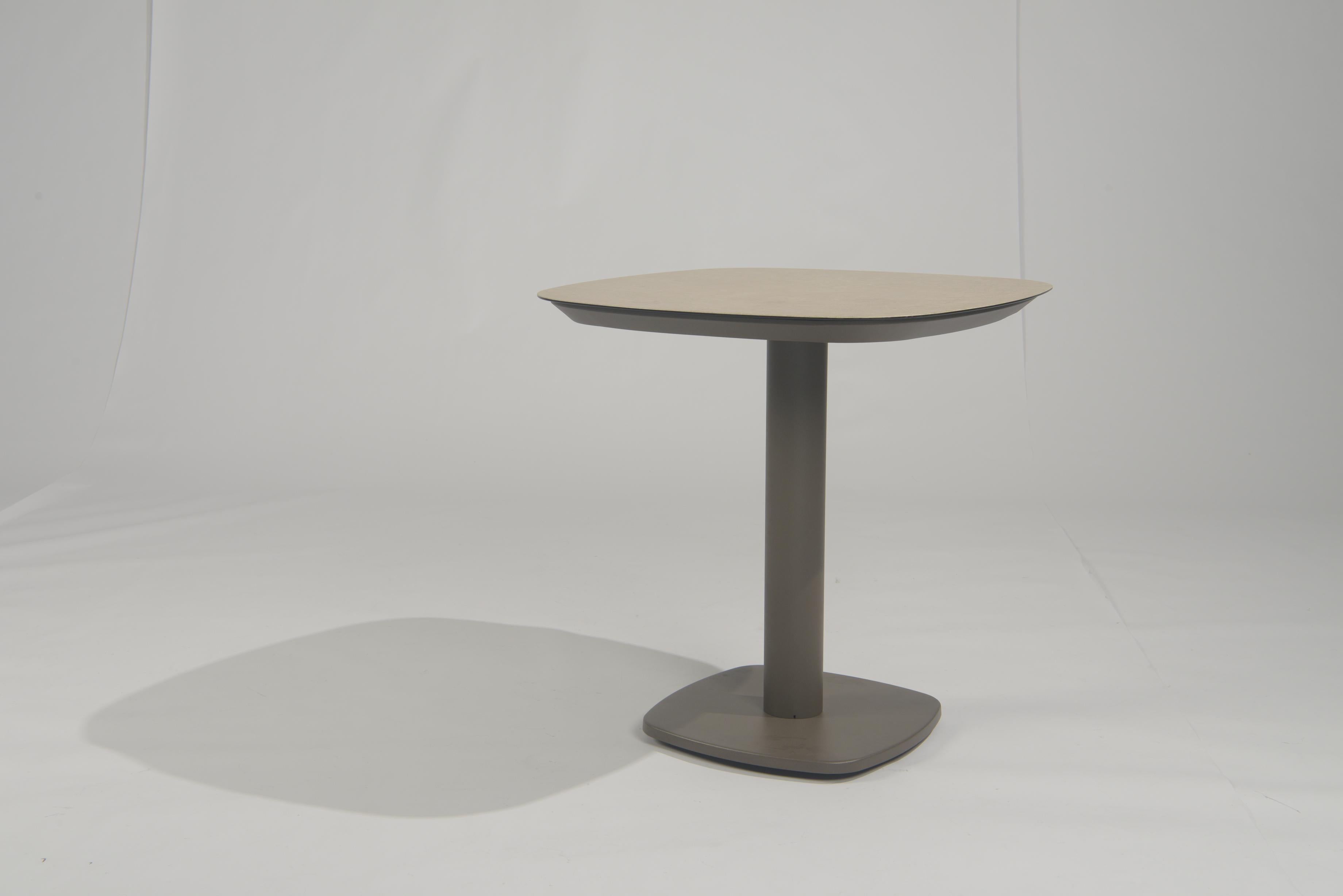 4 Season Outdoor Manolo Dining Tables