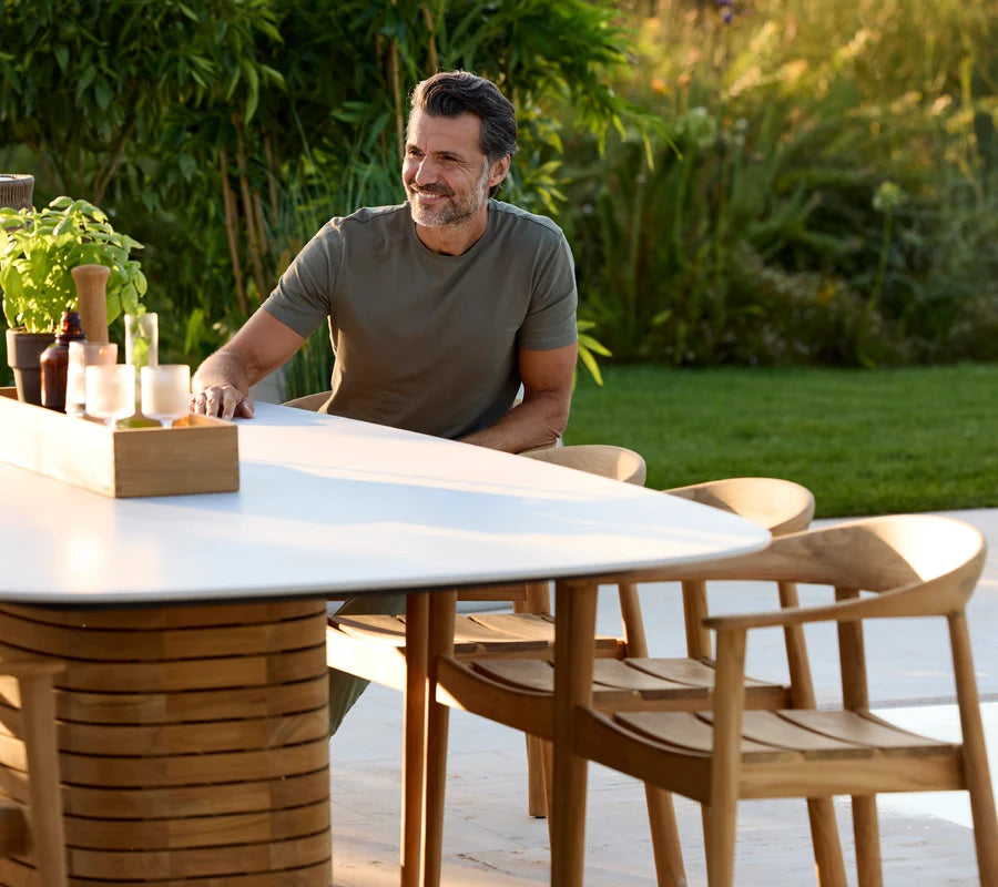 Cane-line Mellow dining tables