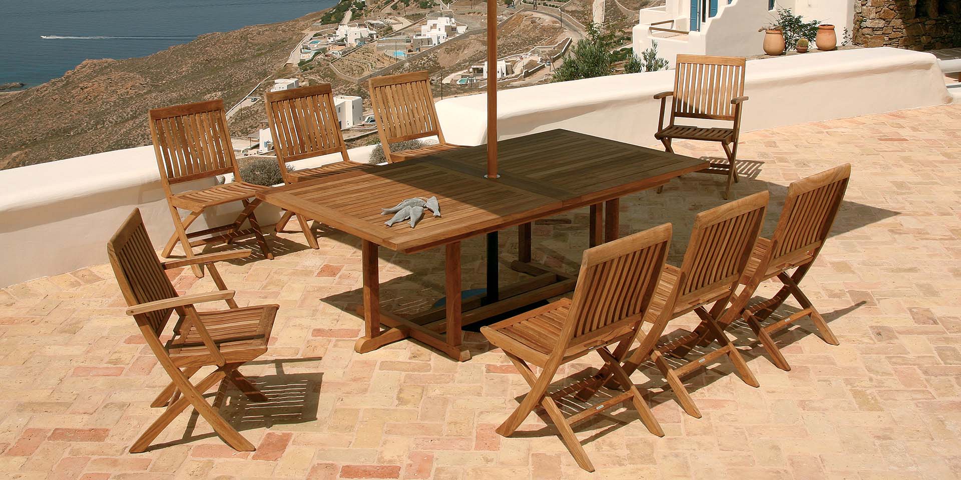 Barlow Tyrie Monaco Extending Table 240