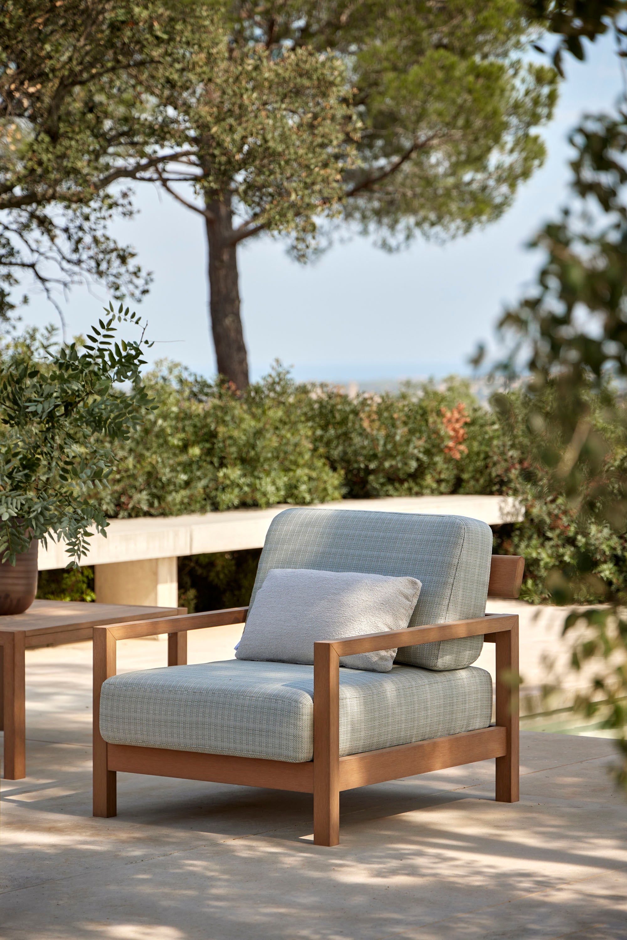 Point Furniture Kubik Lounge Chair