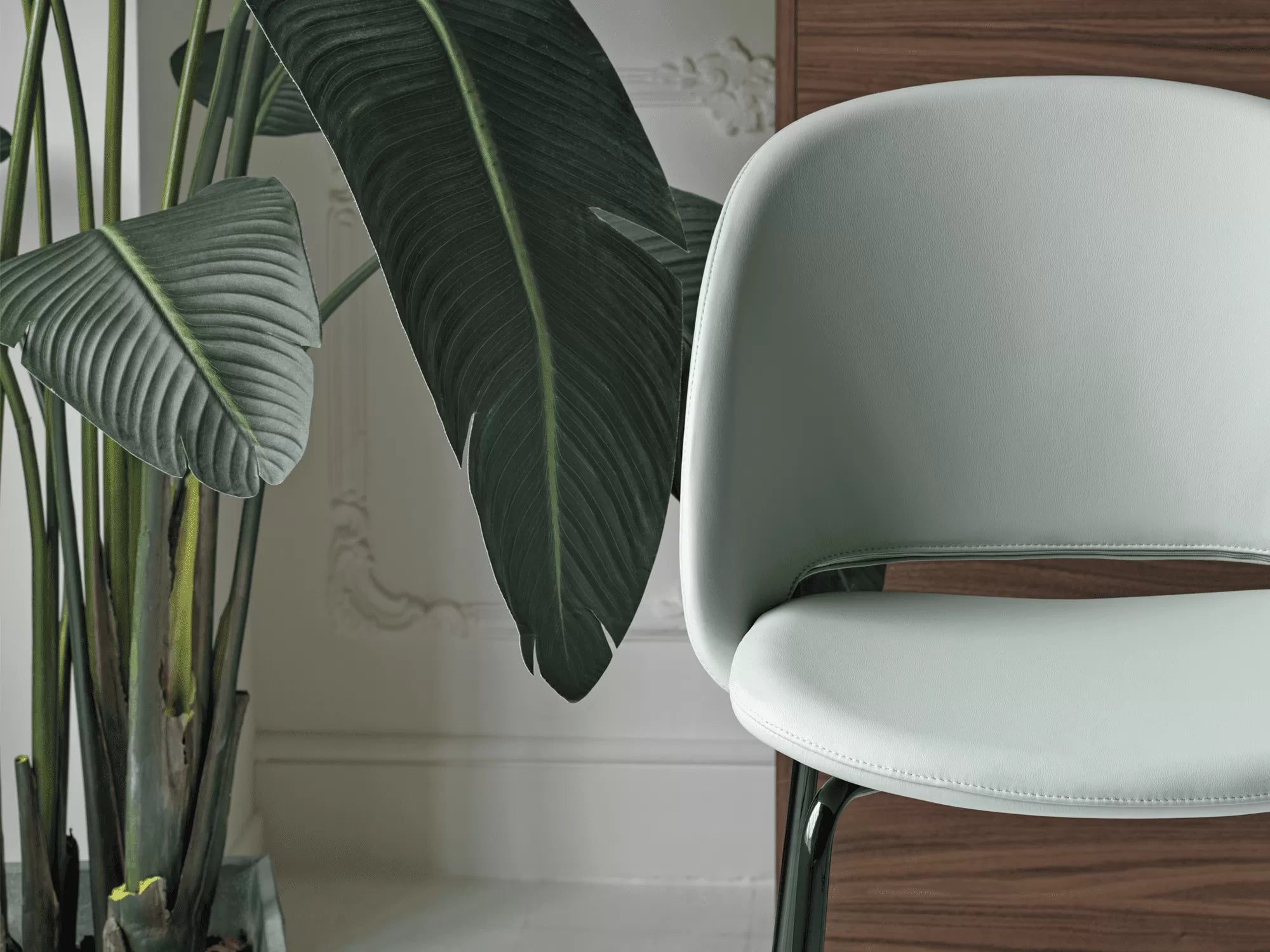 Polo Footstool Lined Low barstool with metal frame