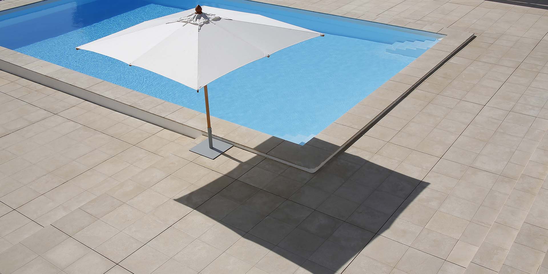 Napoli Cantilever Parasol - Freestanding Base (Champagne Frame)