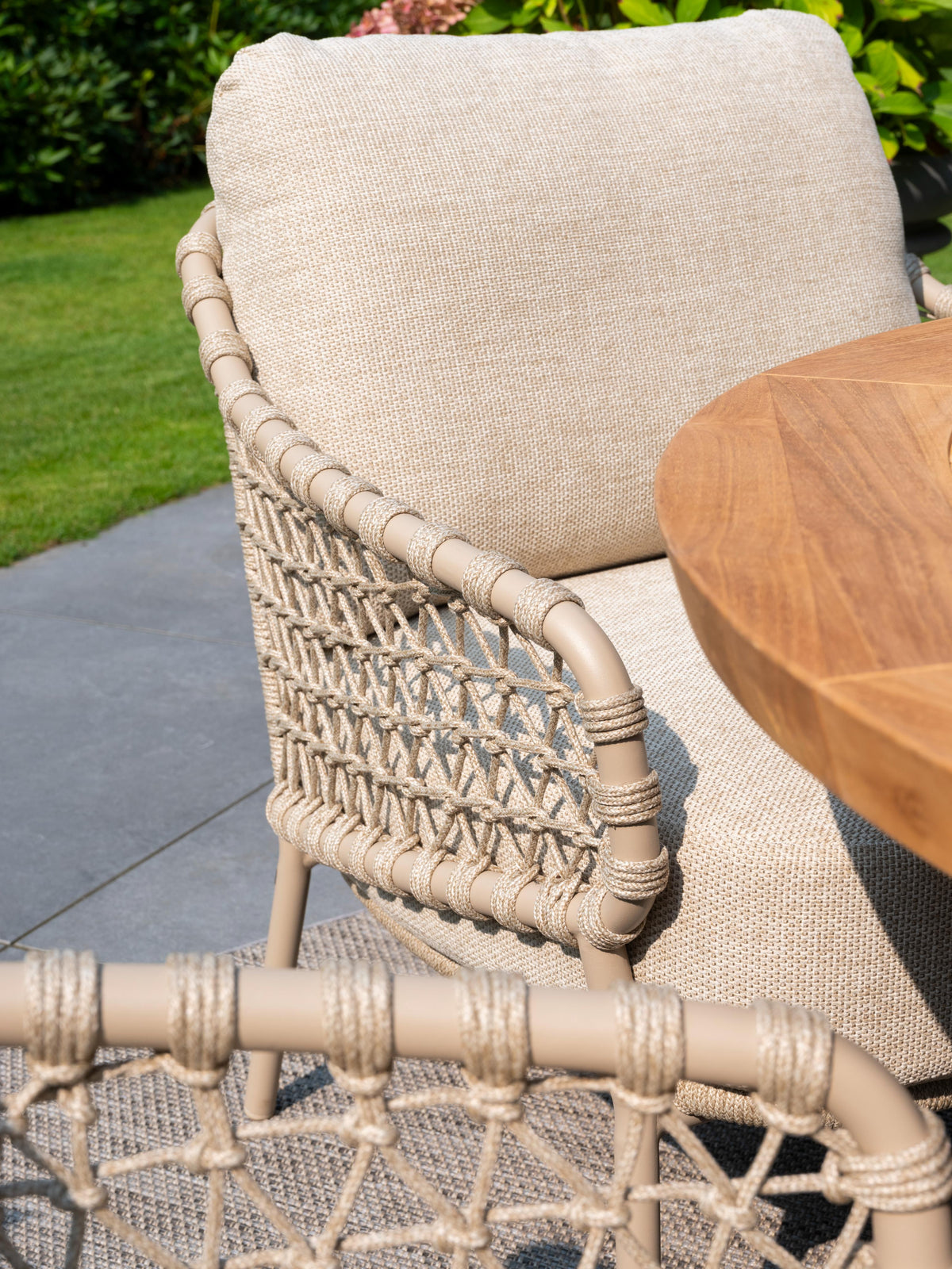 4 Seasons Outdoor Sardinia 6 Seat with Donato 160cm Round Ceramic Low Dining Table & Lazy Susan