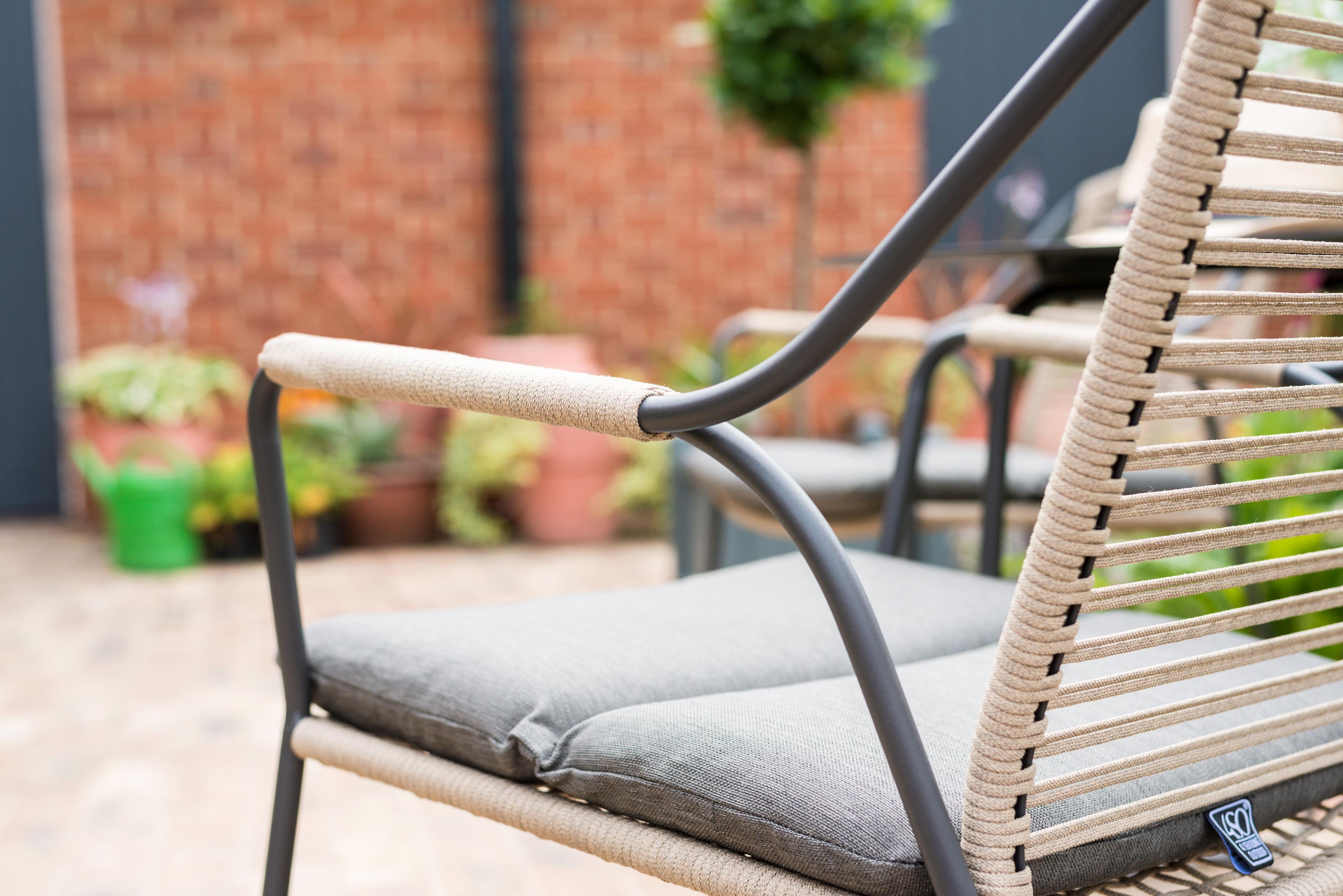 4 Seasons Outdoor Scandic Lounge Set With Dali Coffee Table