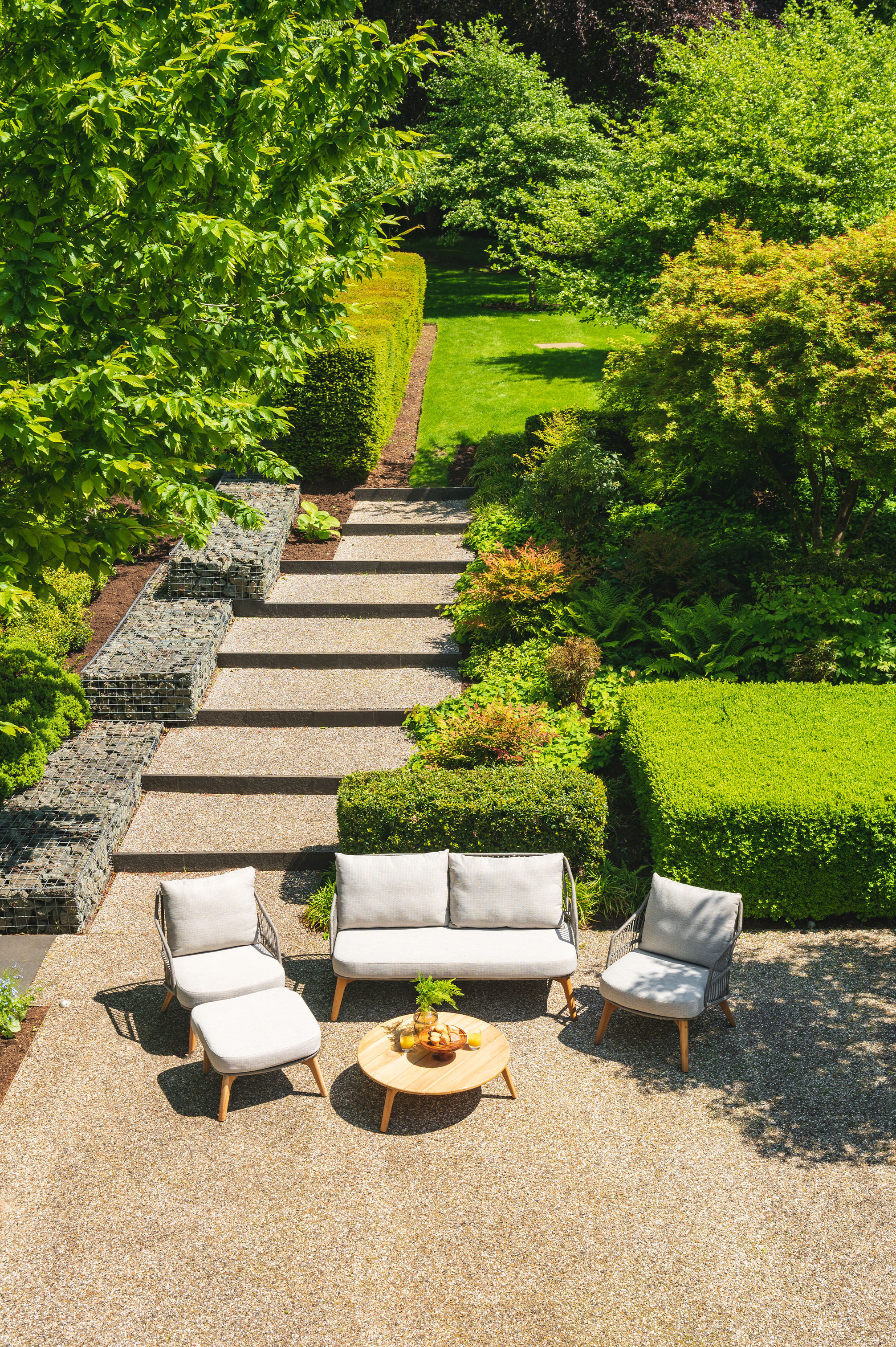 4 Seasons Outdoor Sempre Lounge Set With Footstool And Coffee Table Set