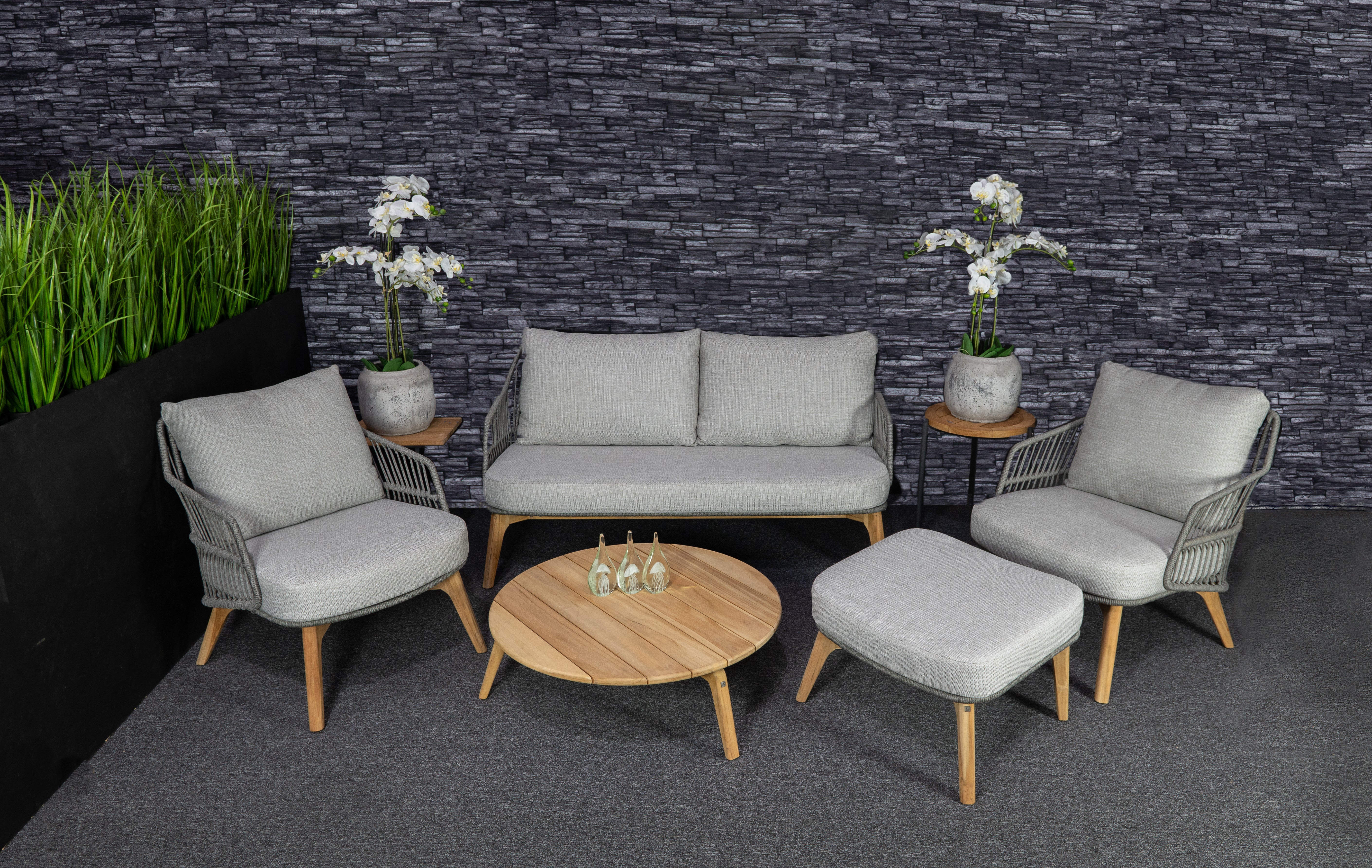 4 Seasons Outdoor Sempre Lounge Set With Footstool And Coffee Table Set