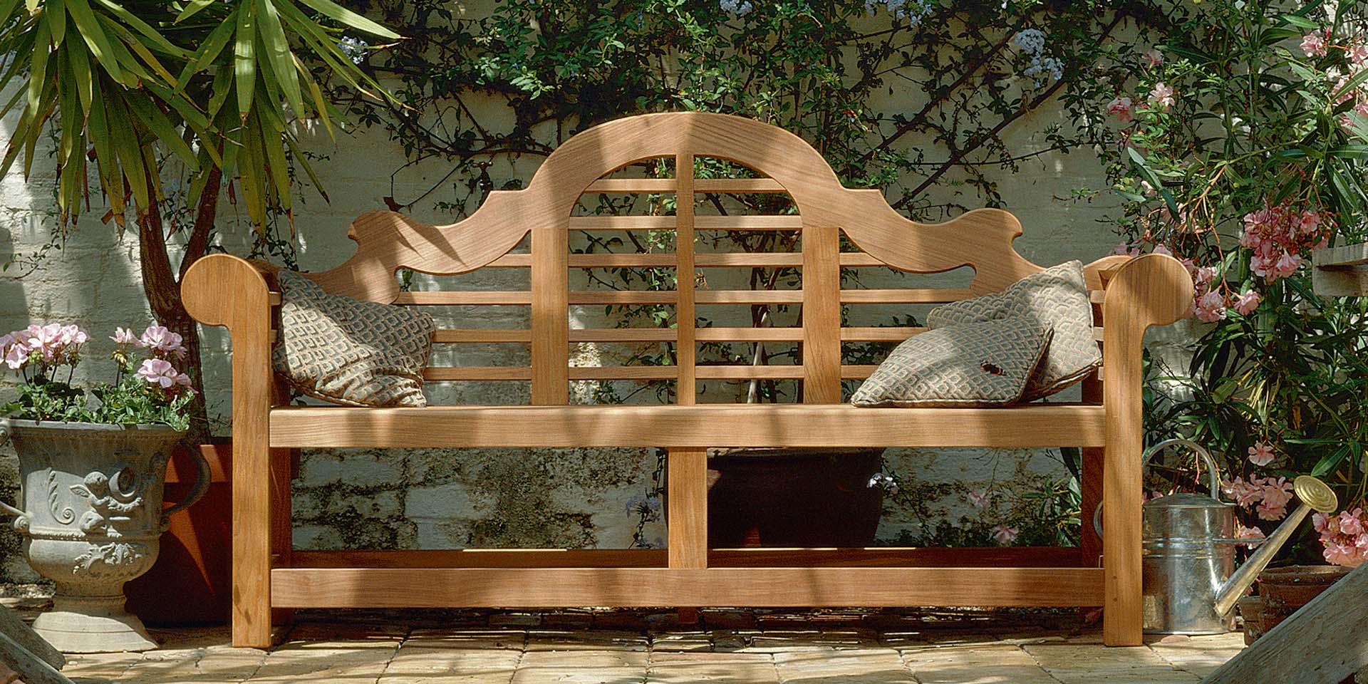 Barlow Tyrie Sissinghurst Seat