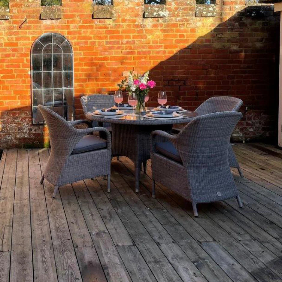 Ex Display | 4 Season Outdoor Victoria Dining Table Ø 120 Cm - 65% Off
