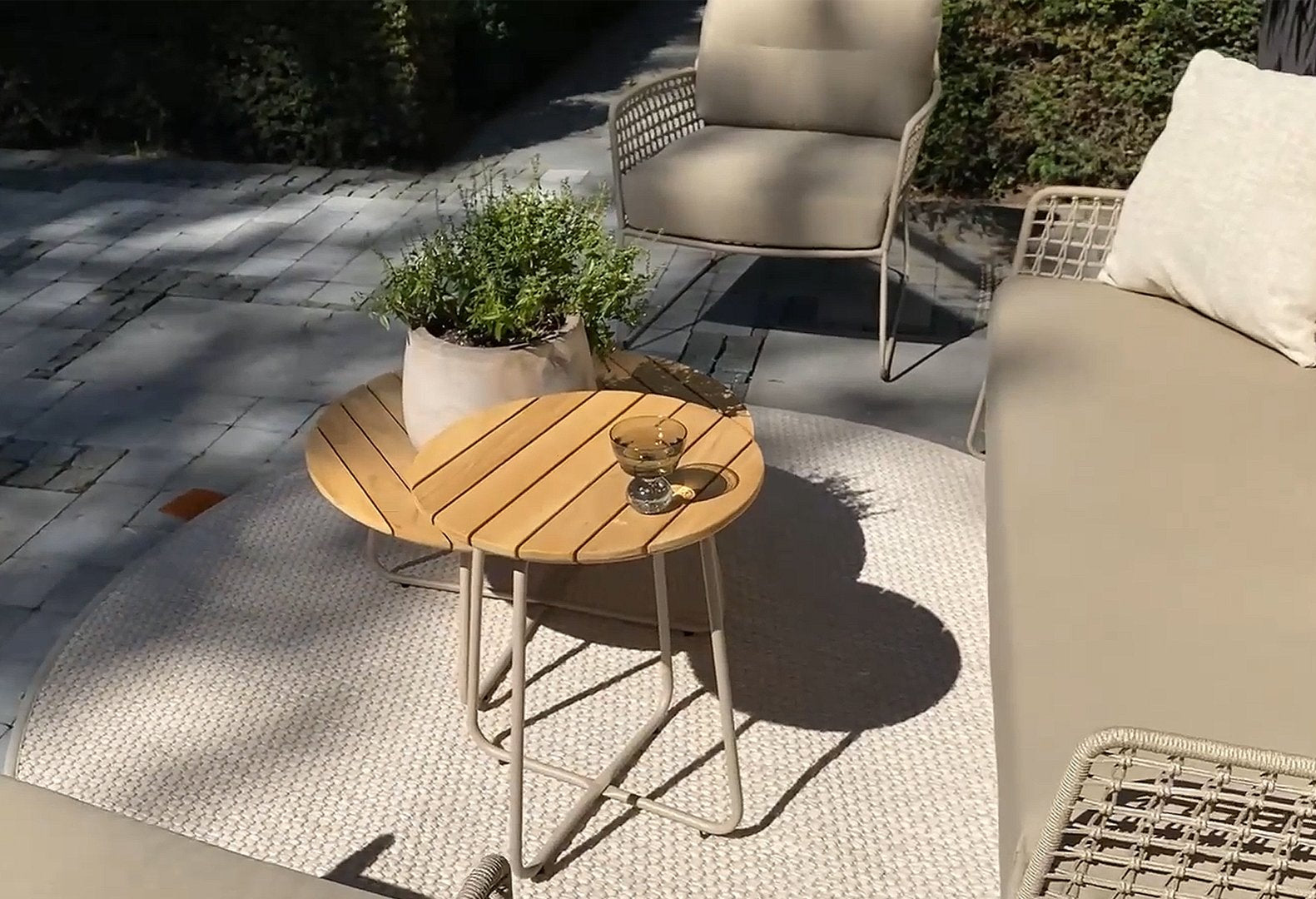 4 Seasons Outdoor Albano Lounge Set – 2 Chairs & Side Table