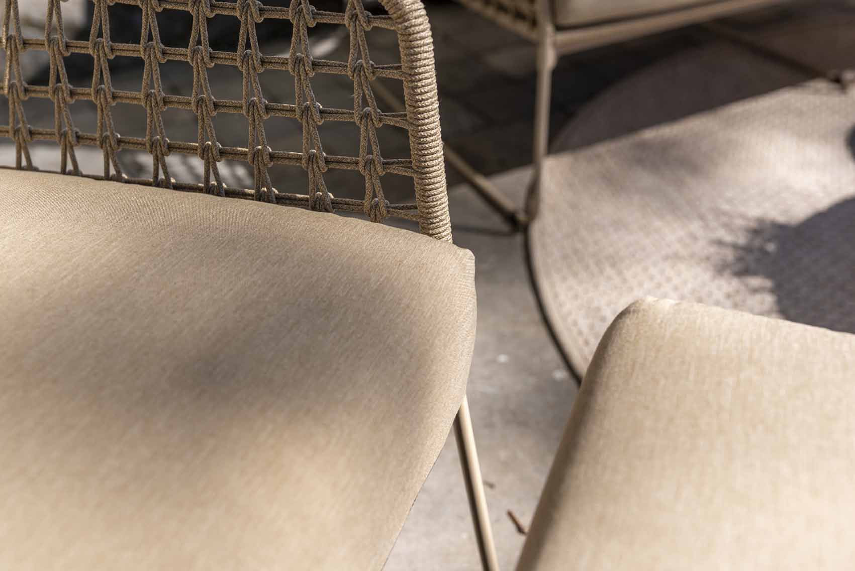 4 Seasons Outdoor Albano Lounge Set – 2 Chairs & Side Table