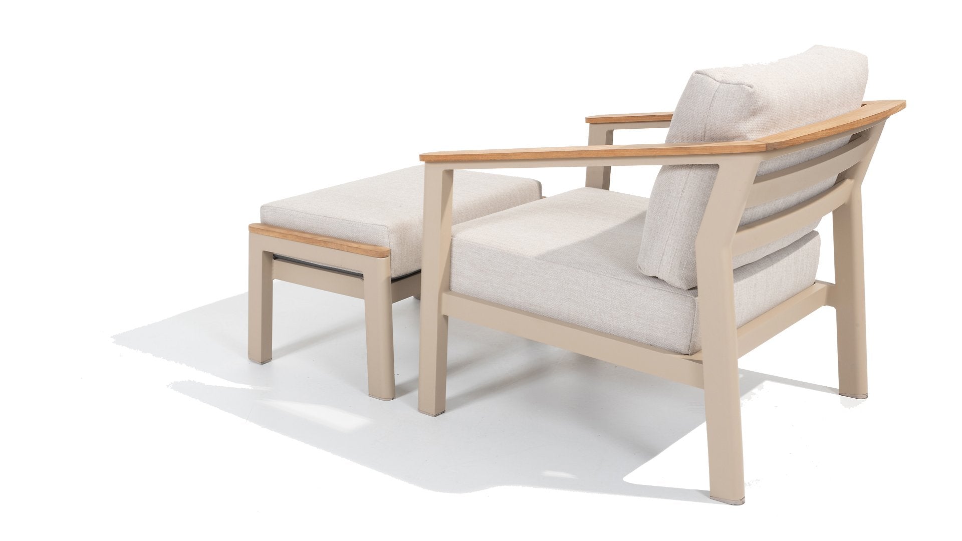 4 Seasons Outdoor Olivia Lounge with Monroe Coffee Table & Footstool