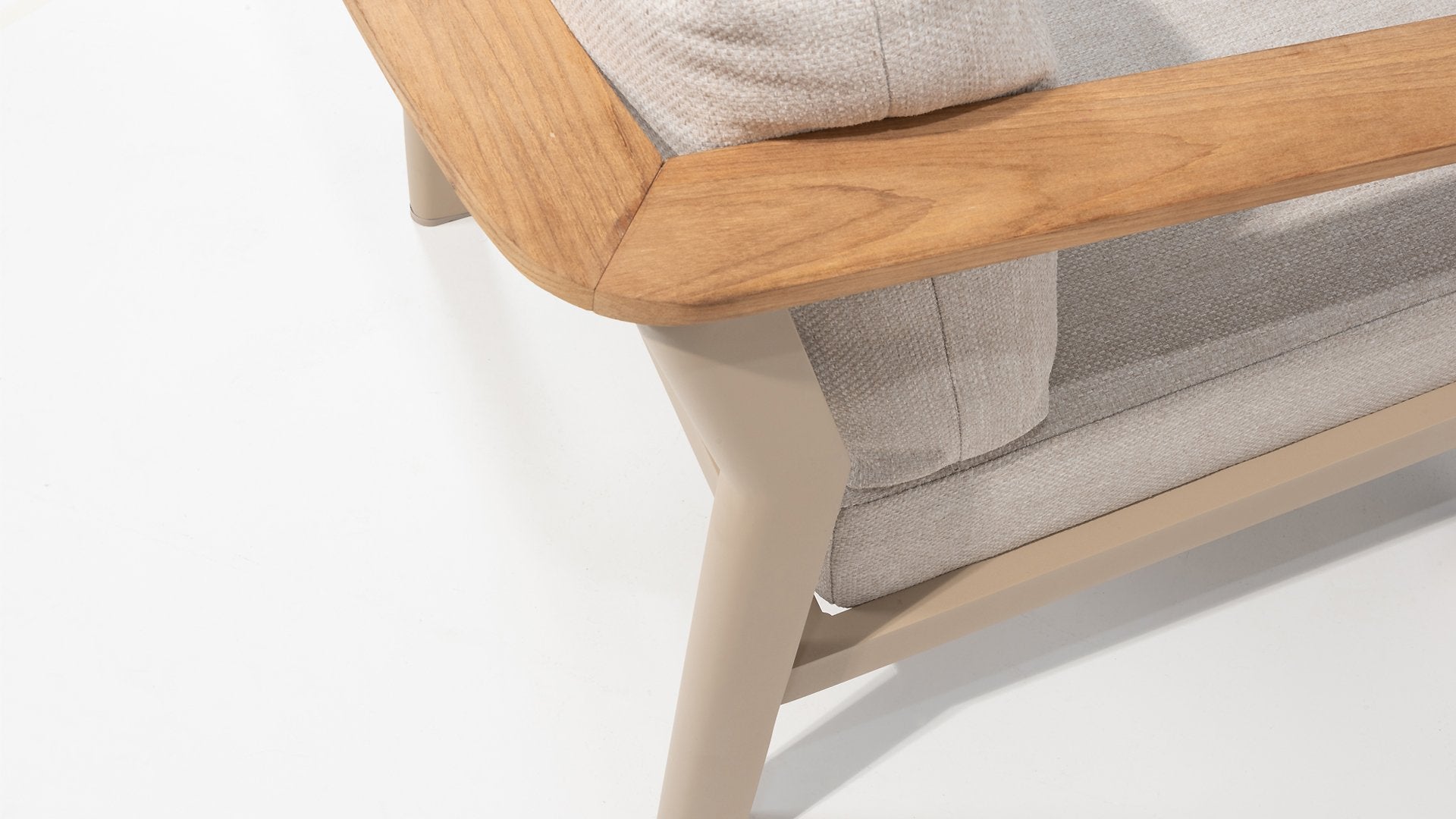 4 Seasons Outdoor Olivia Living Armchair