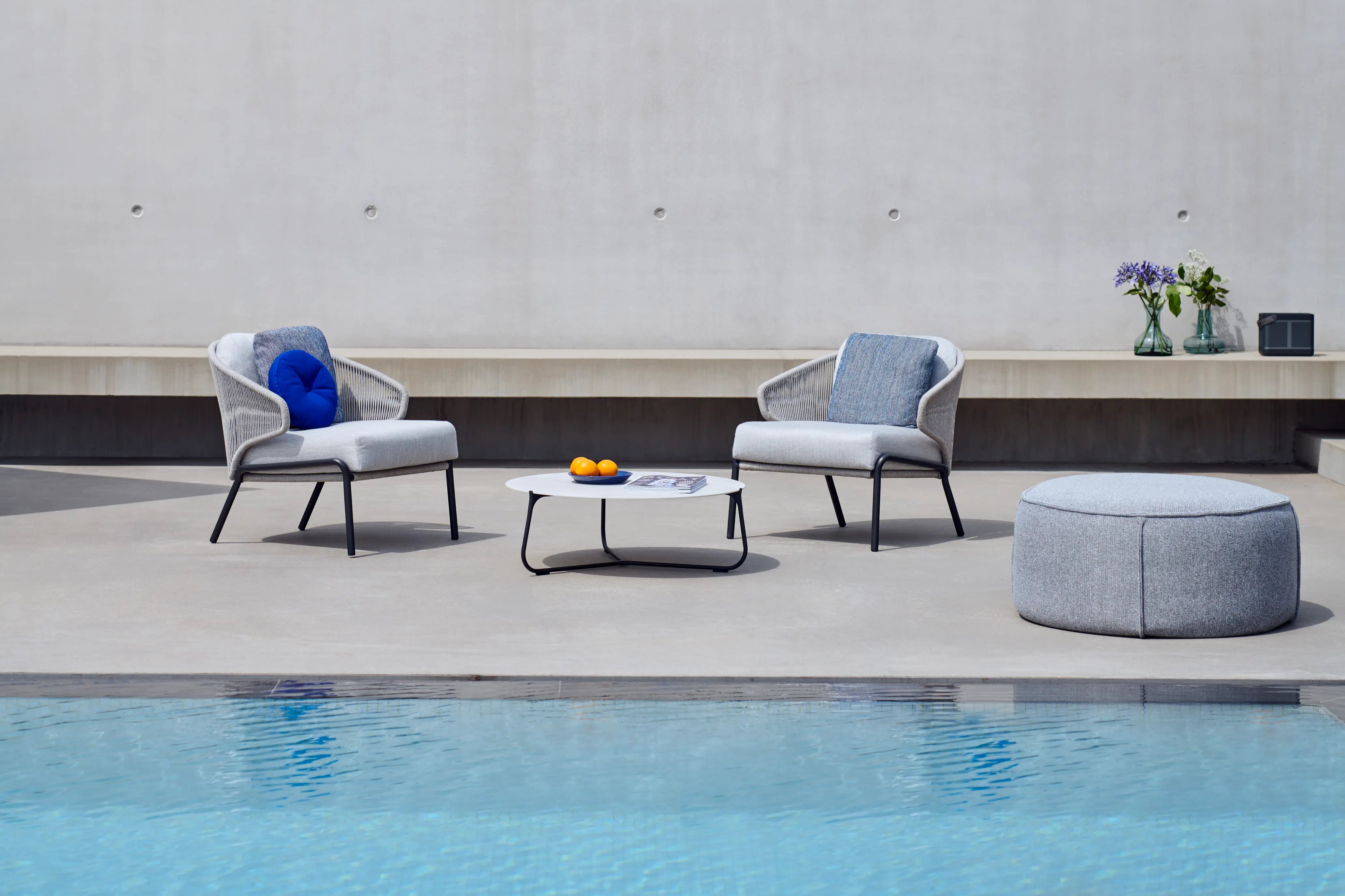 Manutti Touch Circular Pouf with 82 cm Width